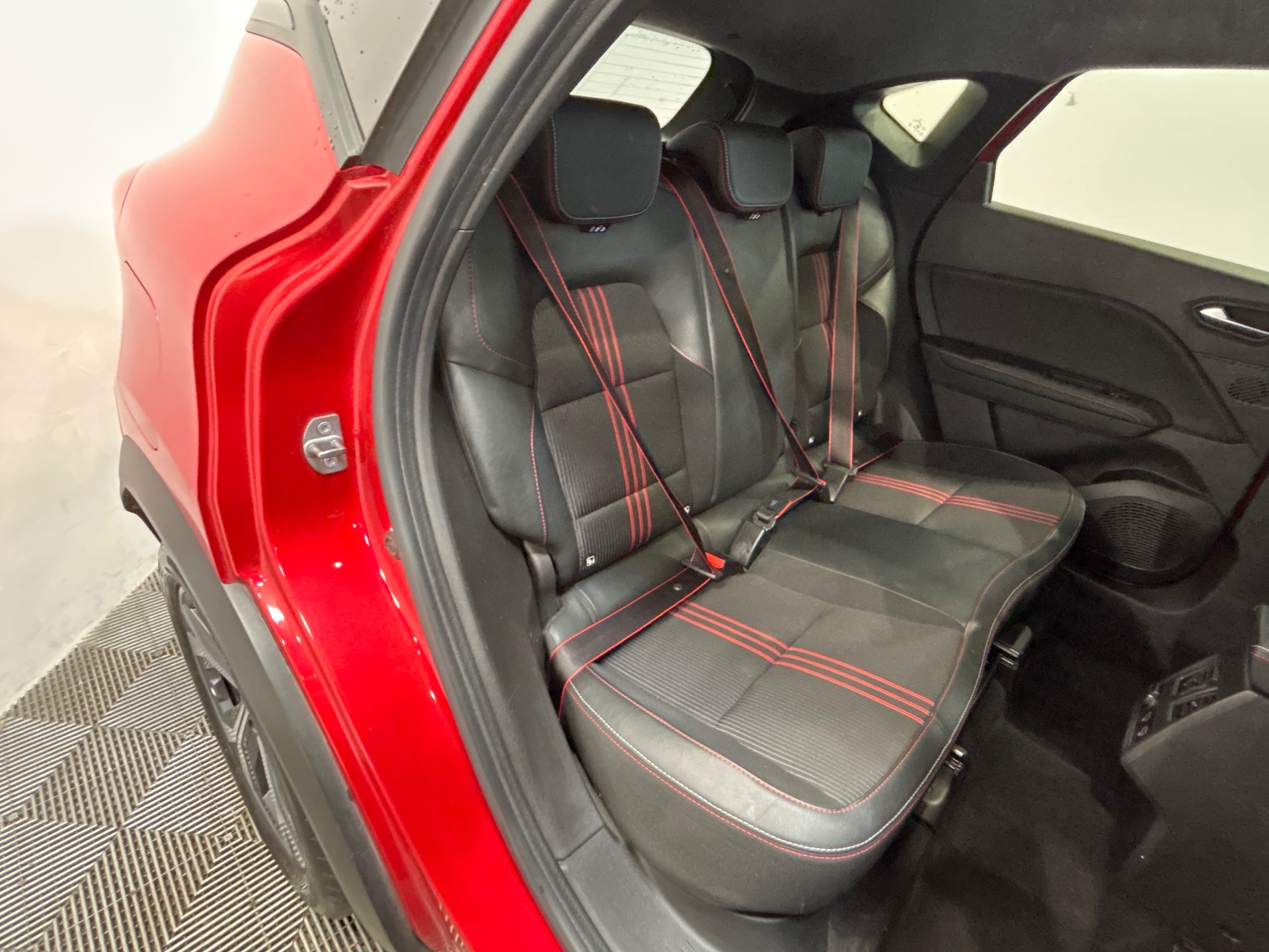 RENAULT CAPTUR R.S. line mild hybrid 160 EDC