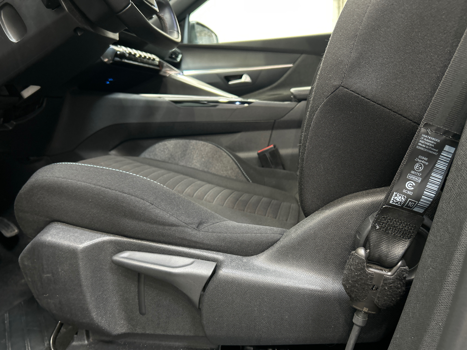 PEUGEOT 3008 ACTIVE PACK BHDI 130 S&S EAT8