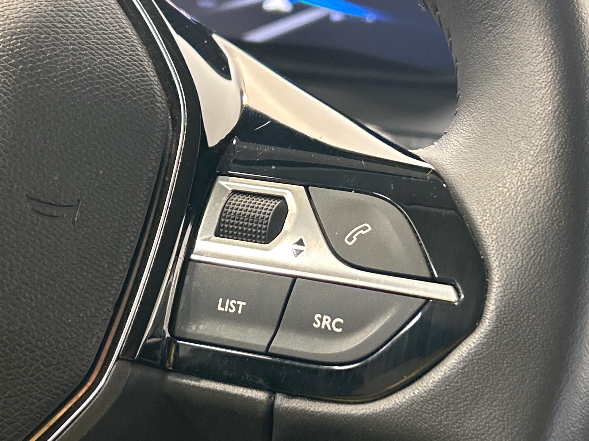 PEUGEOT 208 STYLE PURETECH 75 S&S BVM5