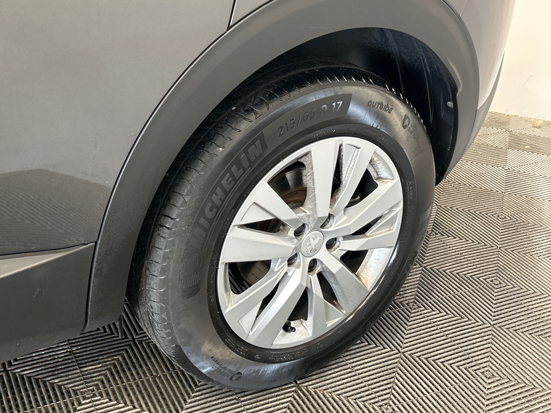 PEUGEOT 3008 ACTIVE PACK BHDI 130 S&S EAT8 — expertise