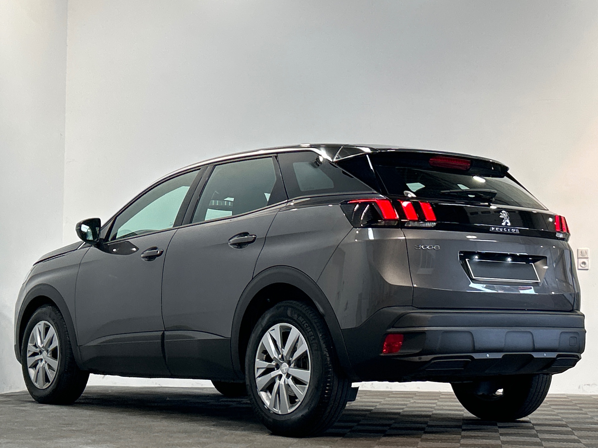 PEUGEOT 3008 ACTIVE PACK BHDI 130 S&S EAT8