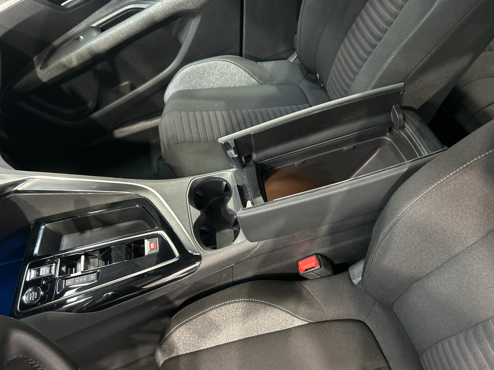 PEUGEOT 3008 ACTIVE PACK BHDI 130 S&S EAT8