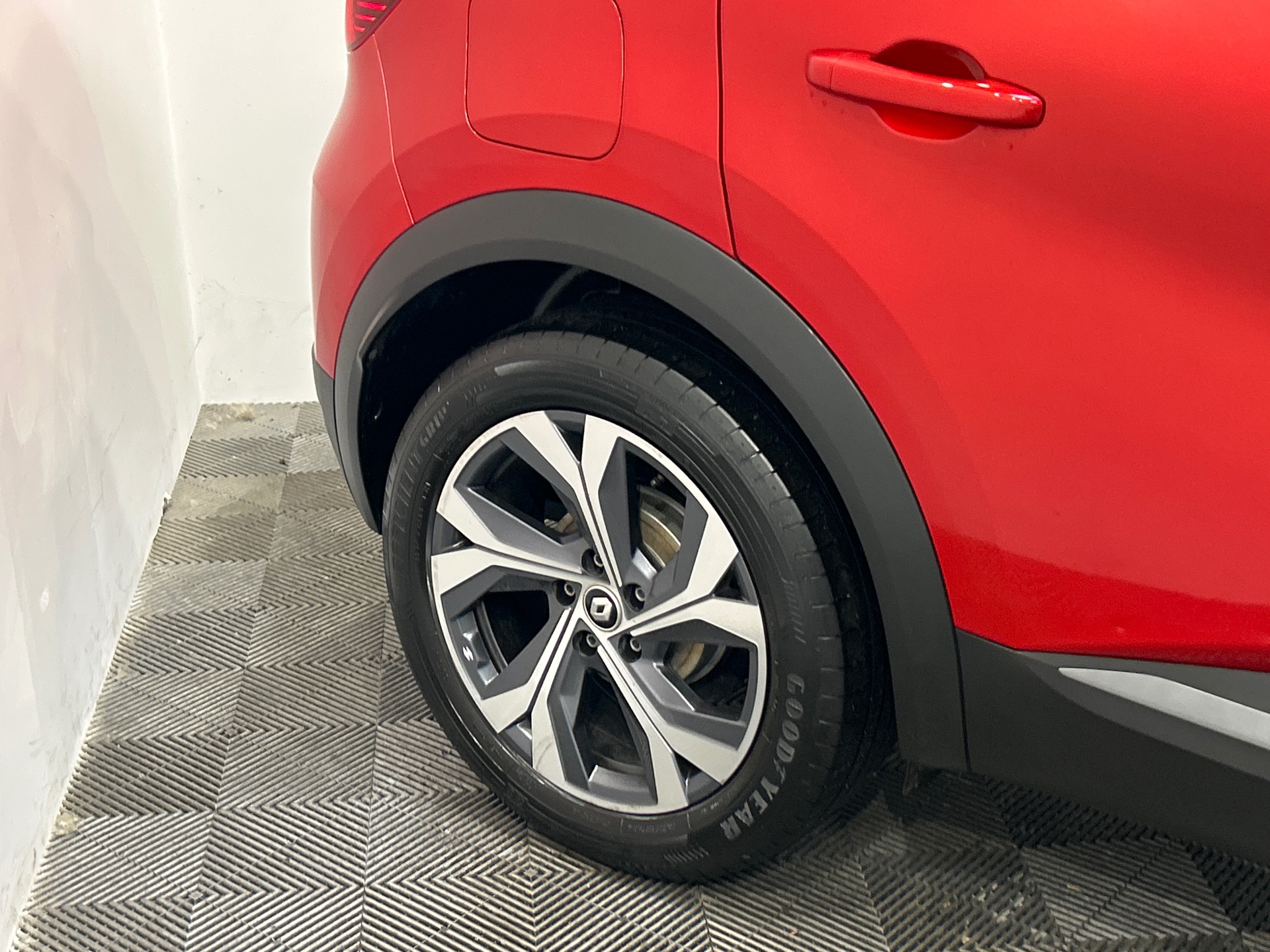 RENAULT CAPTUR R.S. line mild hybrid 160 EDC — expertise