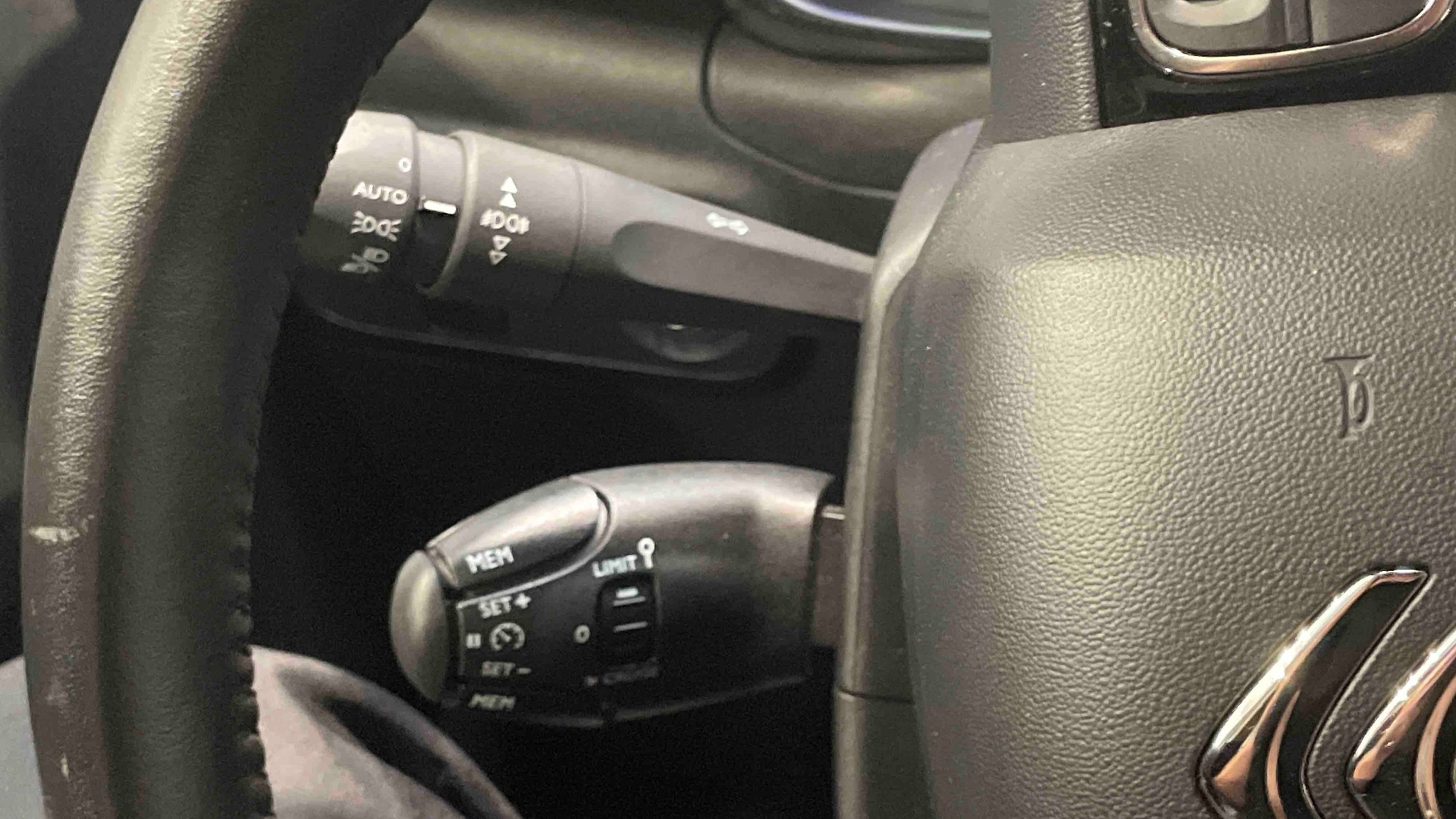 CITROEN C3 PureTech 110 BVM6 Elle - 5P
