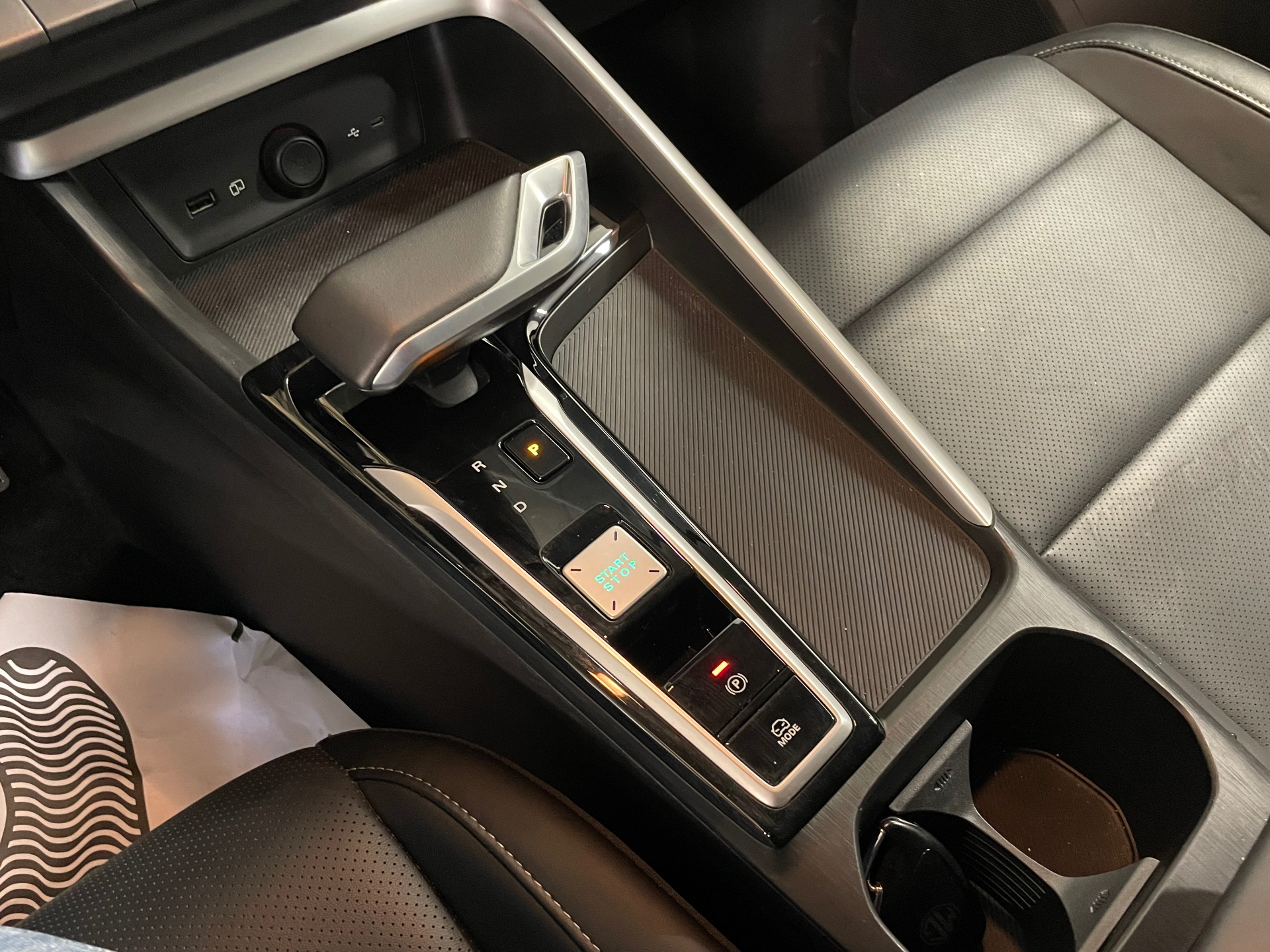 MG ZS 1.5 L Hybrid+ 197 ch Luxury