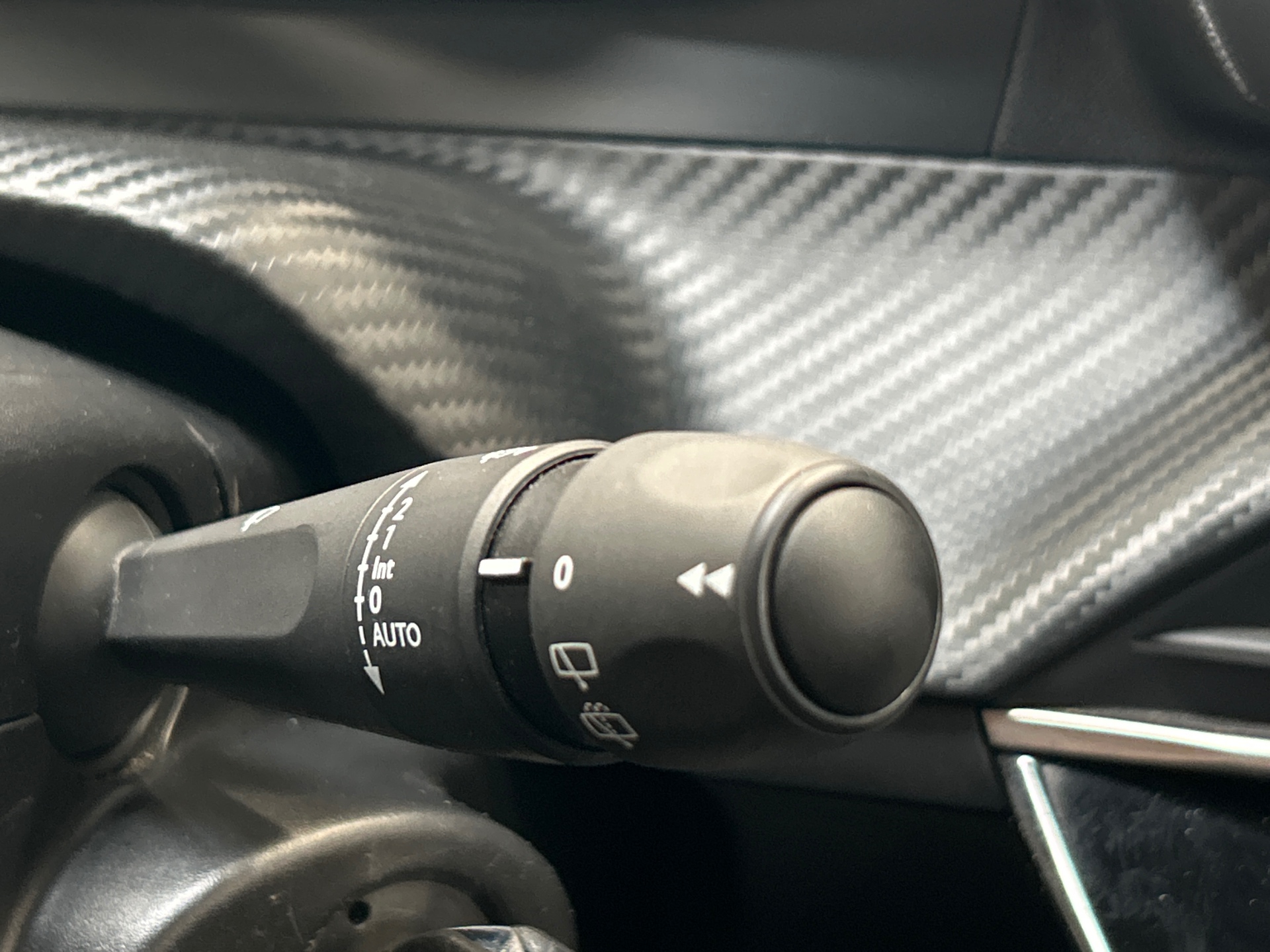 PEUGEOT 208 ALL PT100 BVM