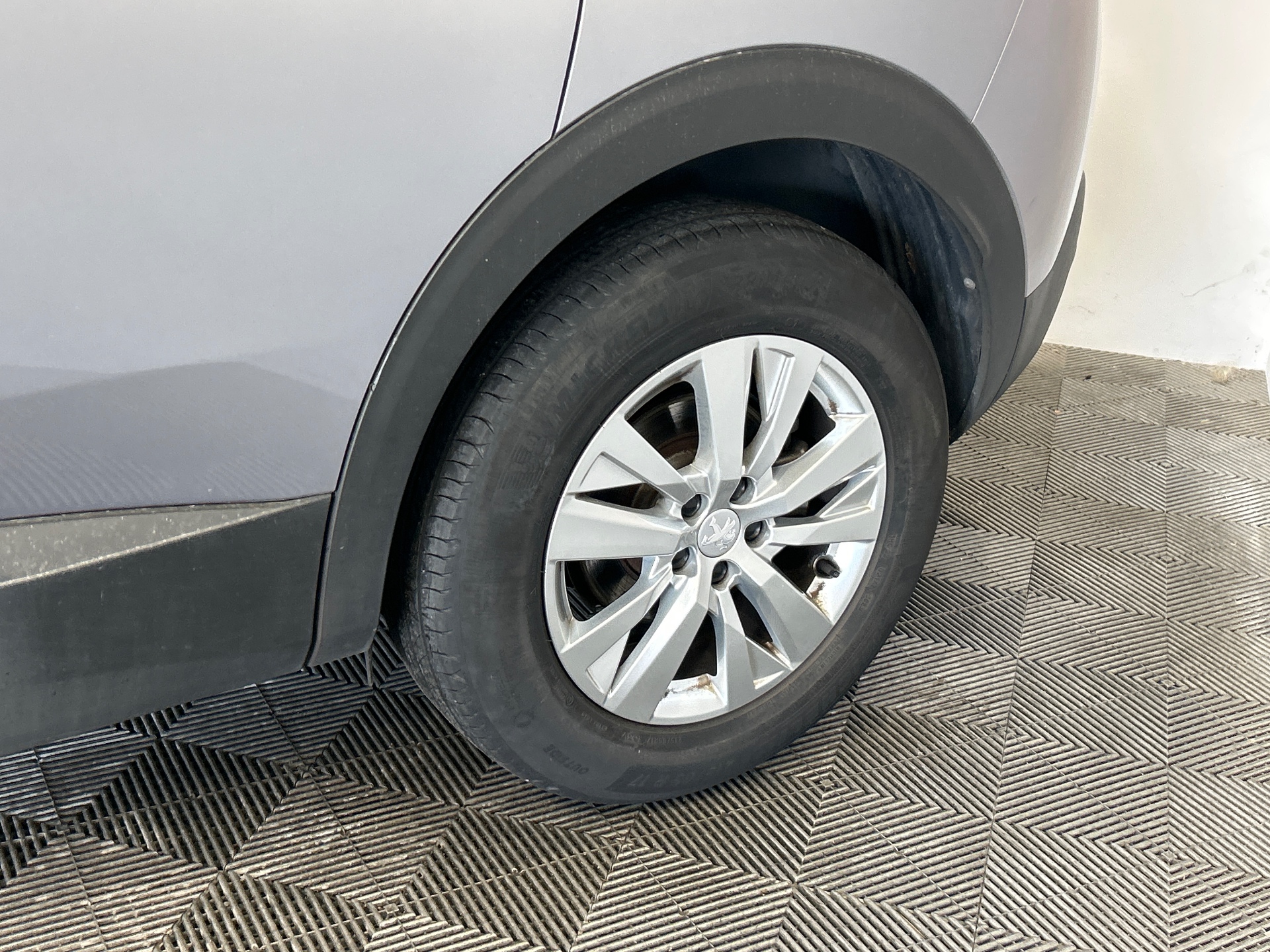 PEUGEOT 3008 ACTIVE PACK BHDI 130 S&S EAT8 — expertise