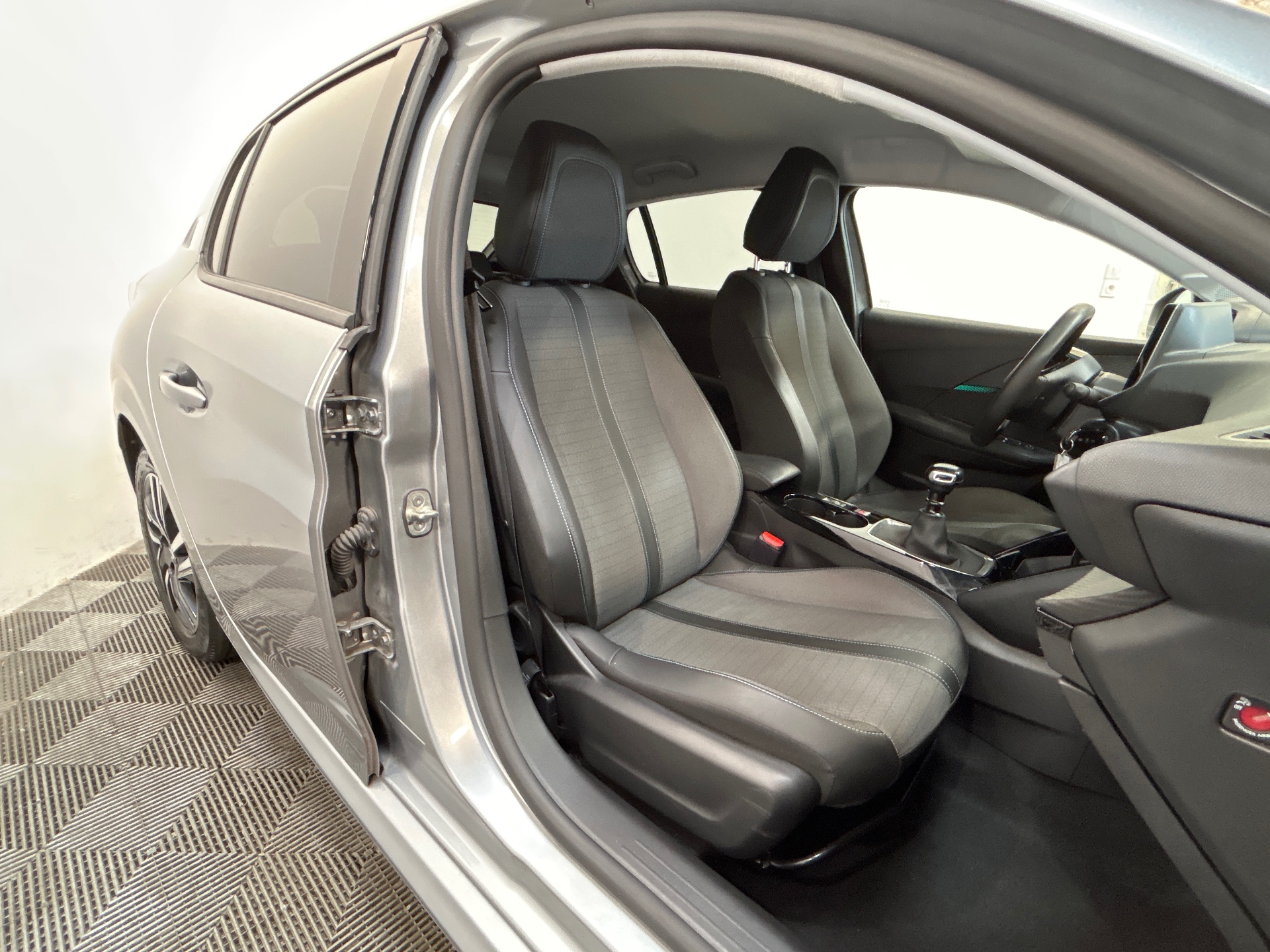 PEUGEOT 208 ALL PT100 BVM