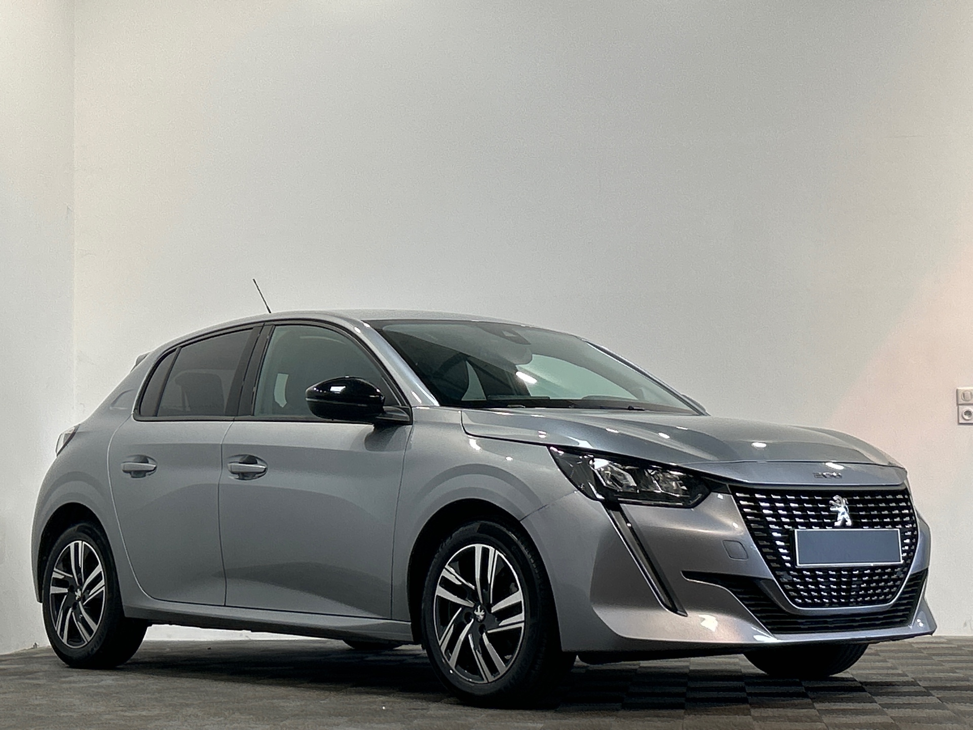 PEUGEOT 208 ALL PT100 BVM
