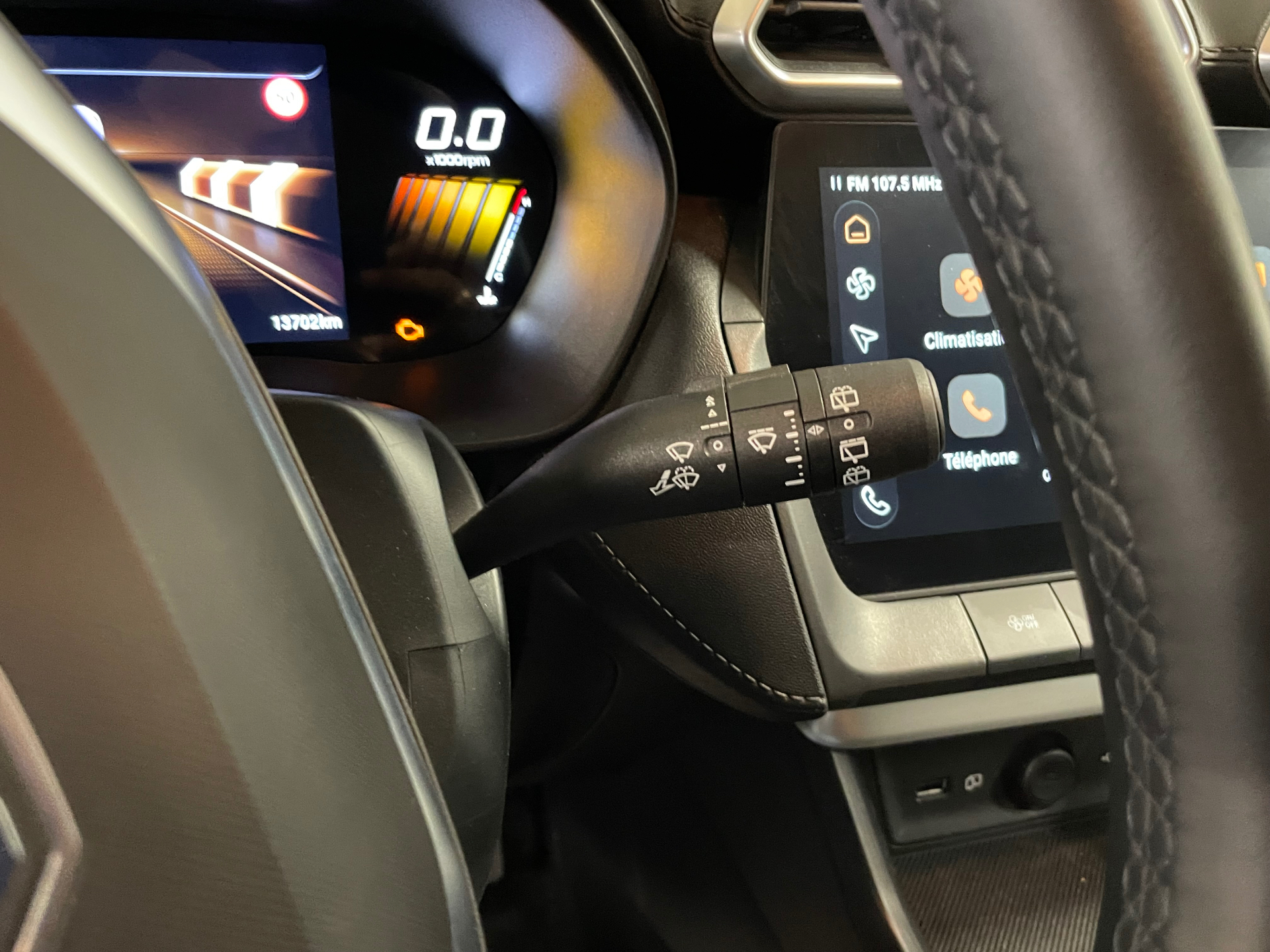 MG ZS 1.5 L Hybrid+ 197 ch Luxury