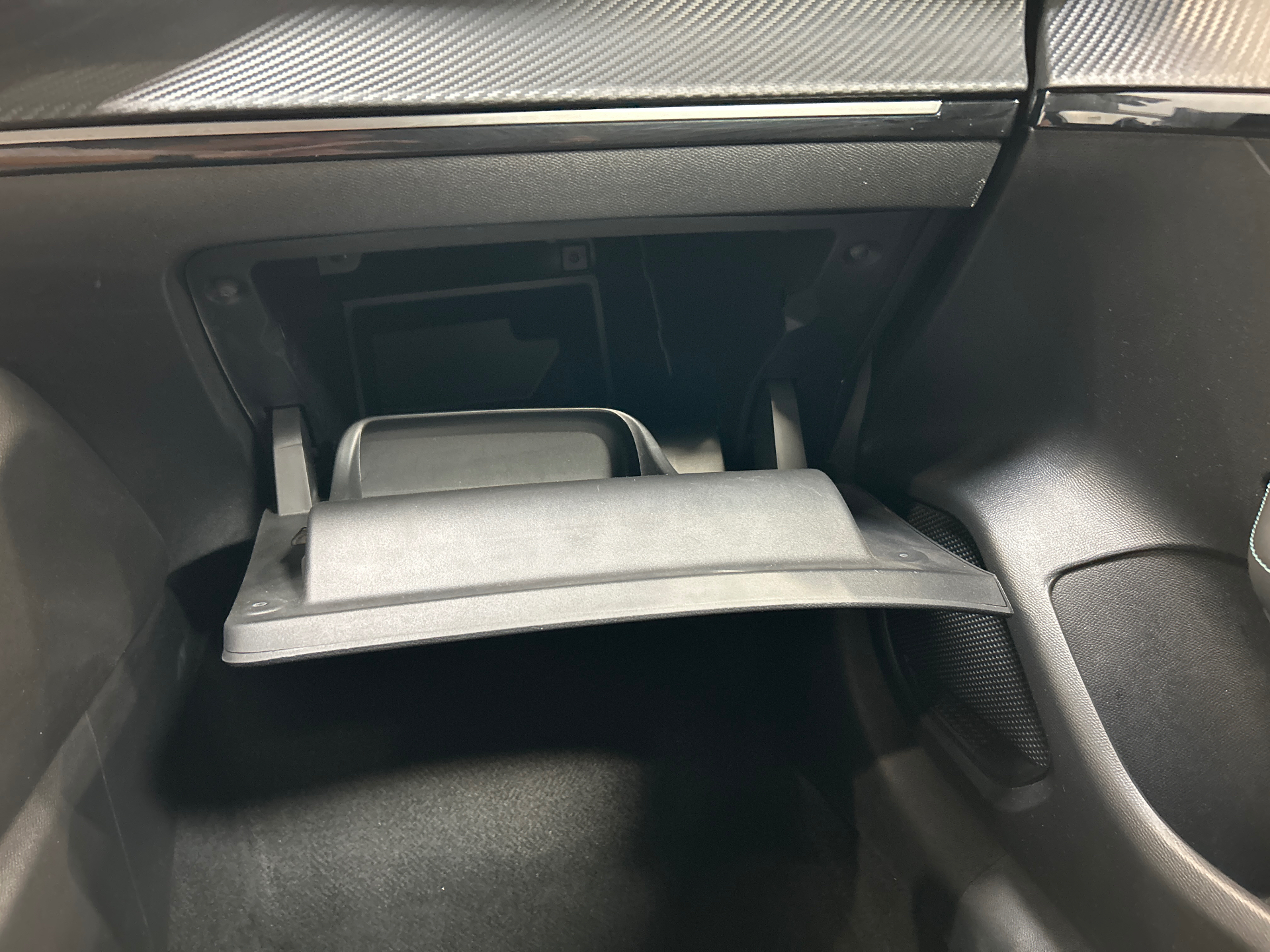 PEUGEOT 208 ALL PT100 BVM