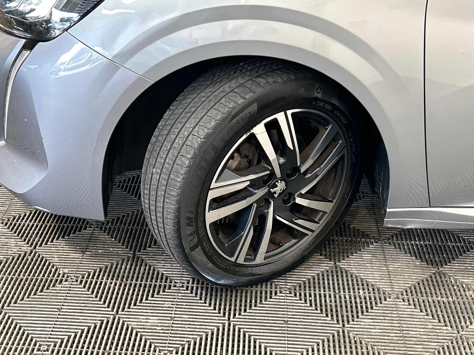 PEUGEOT 208 ALL PT100 BVM — expertise