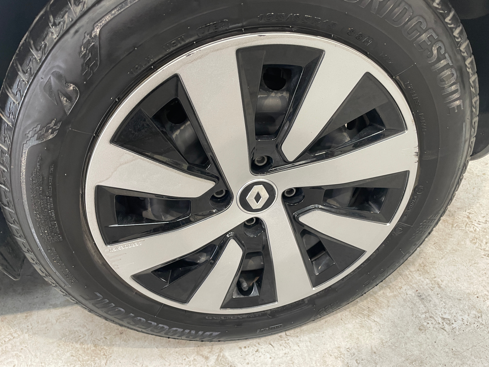 RENAULT CLIO V E-Tech full hybrid 145 Evolution — expertise