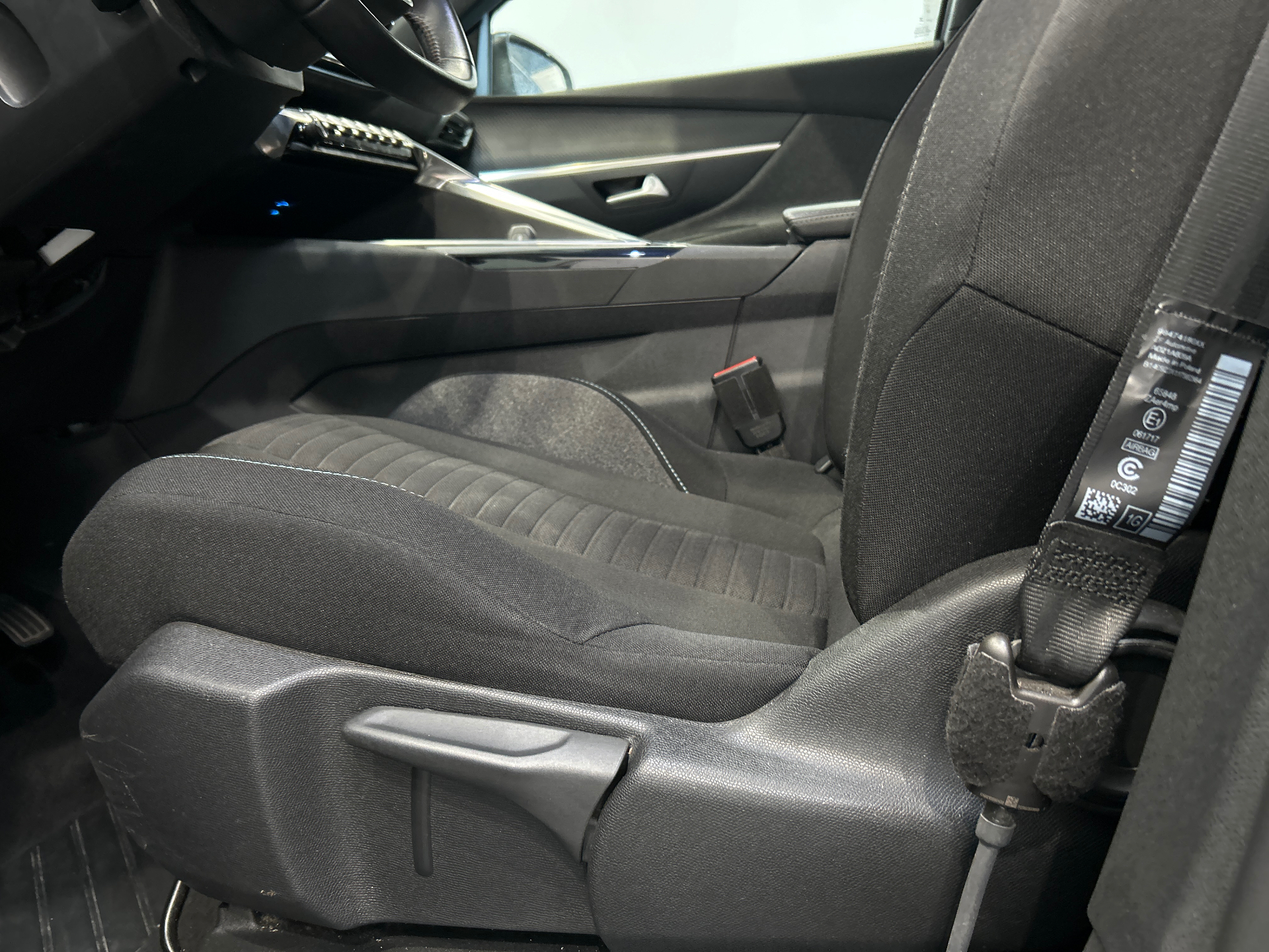 PEUGEOT 3008 ACTIVE PACK BHDI 130 S&S EAT8