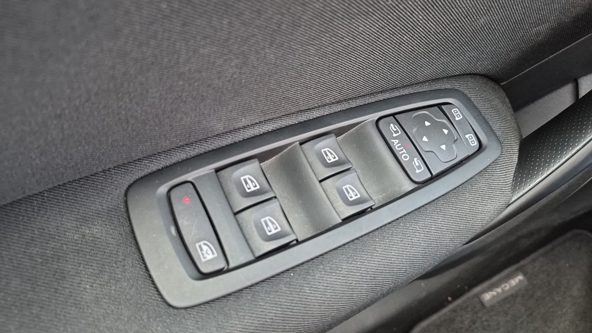 RENAULT MEGANE IV BERLINE Blue dCi 115 EDC - 21N Business