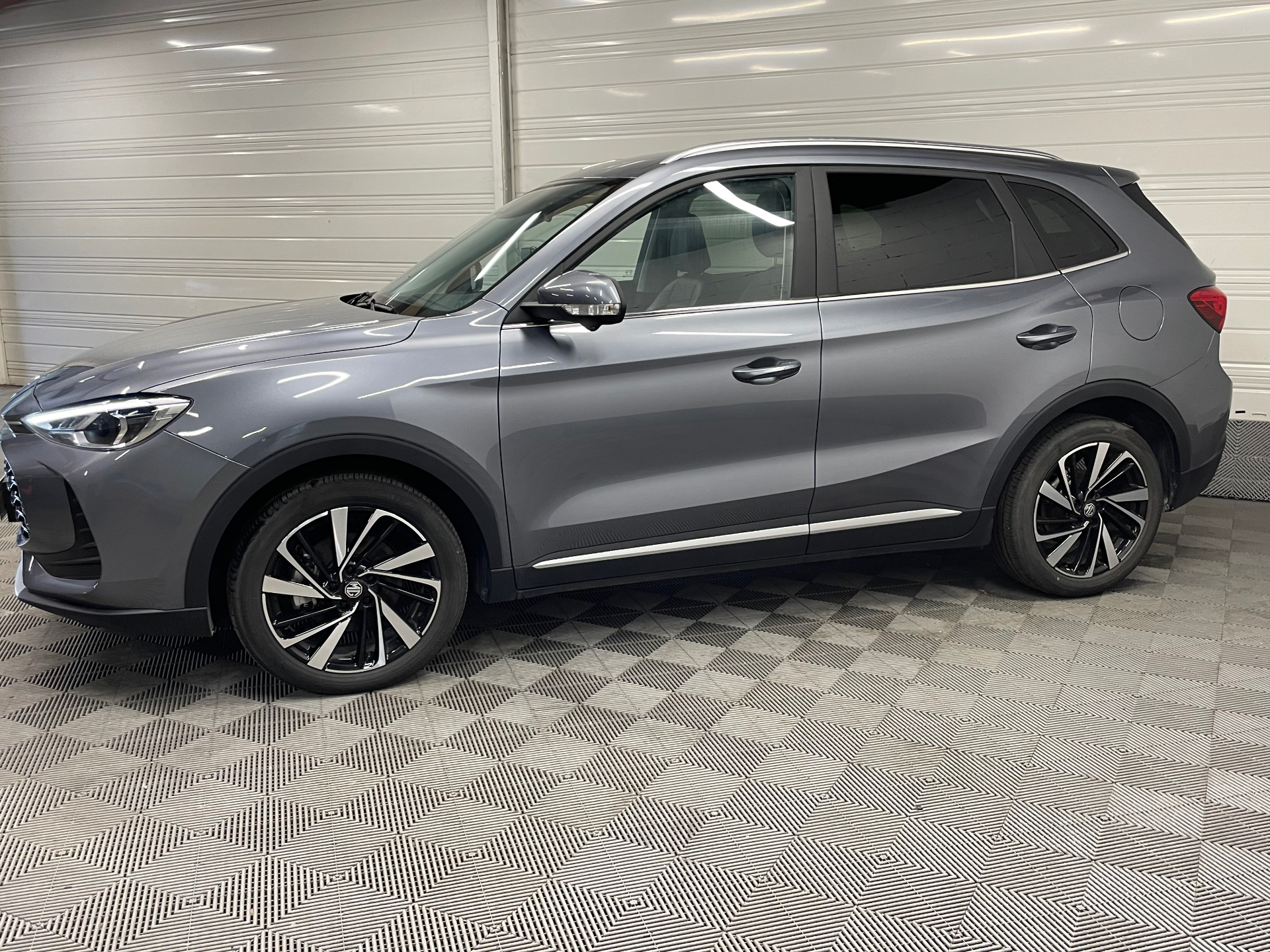 MG ZS 1.5 L Hybrid+ 197 ch Luxury
