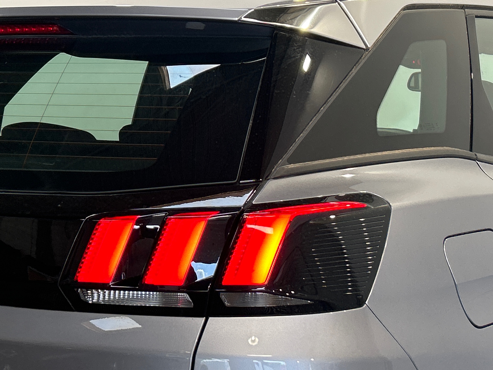PEUGEOT 3008 ACTIVE PACK BHDI 130 S&S EAT8