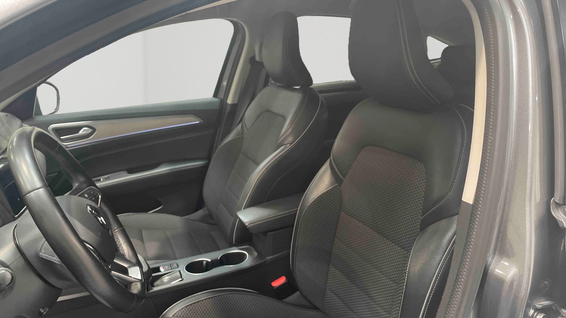 RENAULT ARKANA E-Tech 145 - 21B Intens
