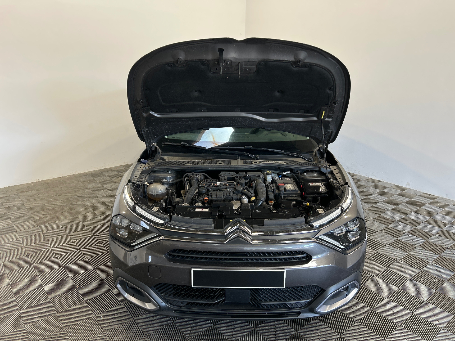 CITROEN C4 X BHDI 130 S&S EAT8 SHINE — expertise