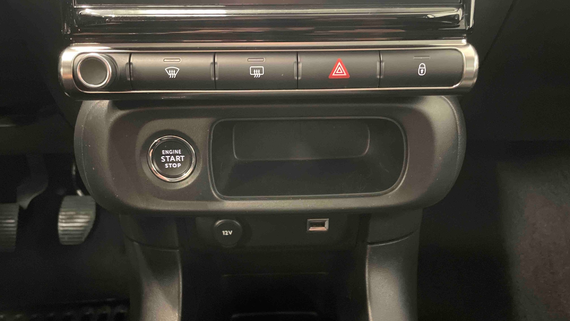 CITROEN C3 BHDI 100 S&S BVM6 SHINE EXPBlueHDi 100 S&S BVM6 Shine - 5P