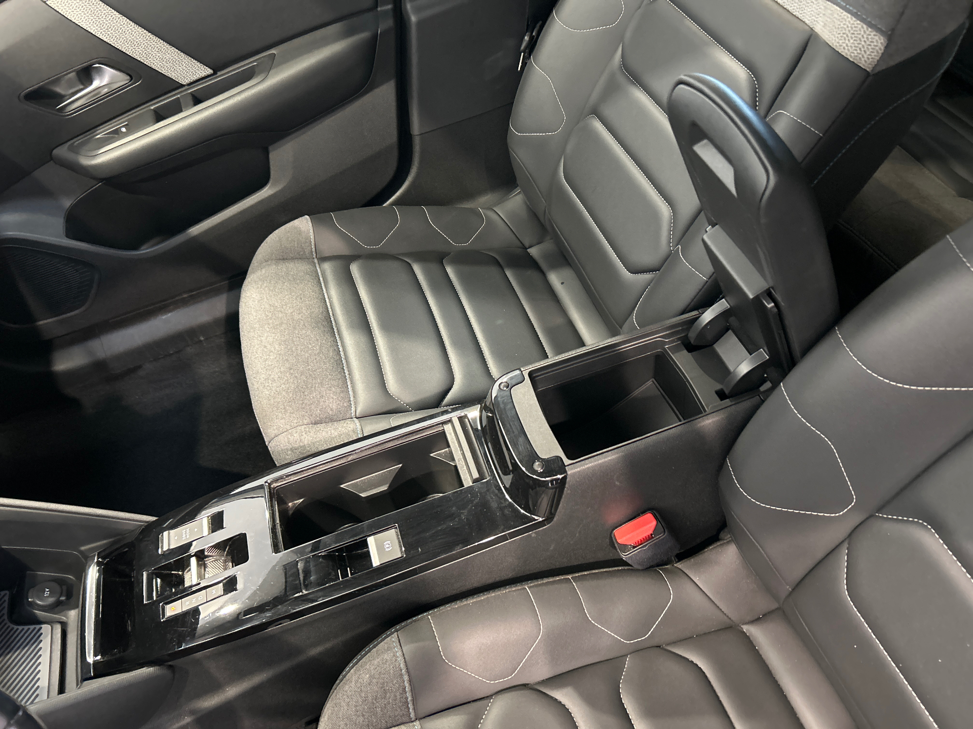 CITROEN C4 X BHDI 130 S&S EAT8 SHINE