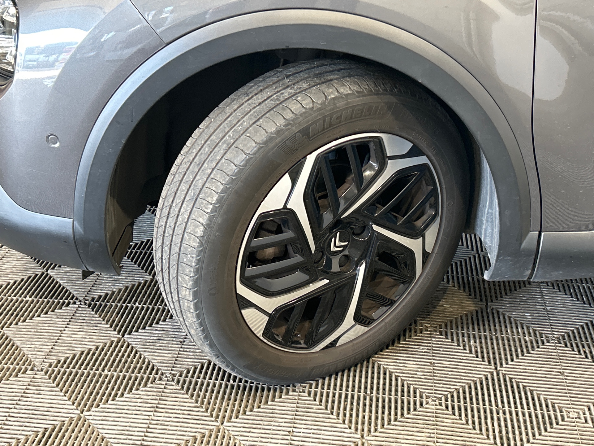CITROEN C4 X BHDI 130 S&S EAT8 SHINE — expertise