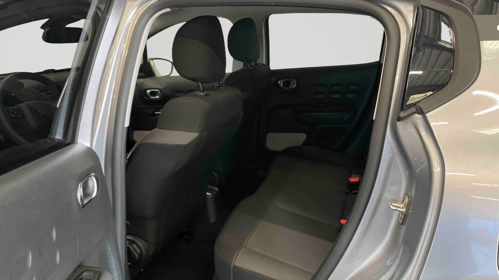 CITROEN C3 BHDI 100 S&S BVM6 SHINE EXPBlueHDi 100 S&S BVM6 Shine - 5P