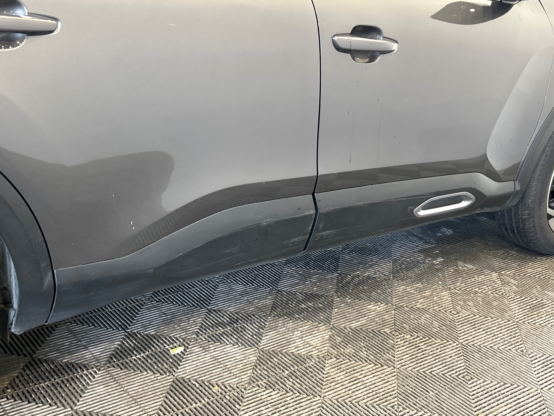 CITROEN C4 X BHDI 130 S&S EAT8 SHINE — expertise
