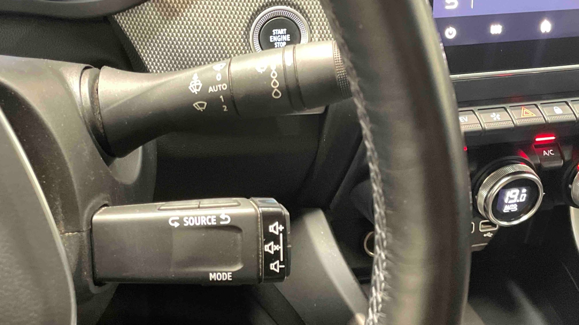 RENAULT ARKANA E-Tech 145 - 21B Intens