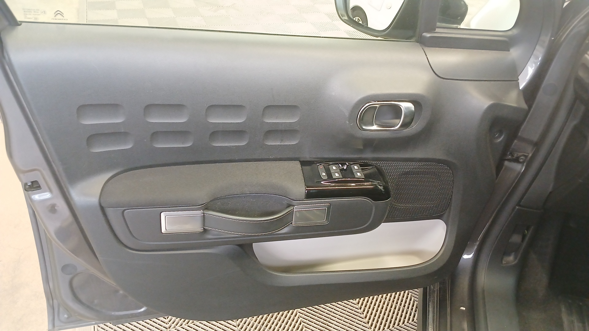 CITROEN C3 PURETECH 110 S&S EAT6 MAX