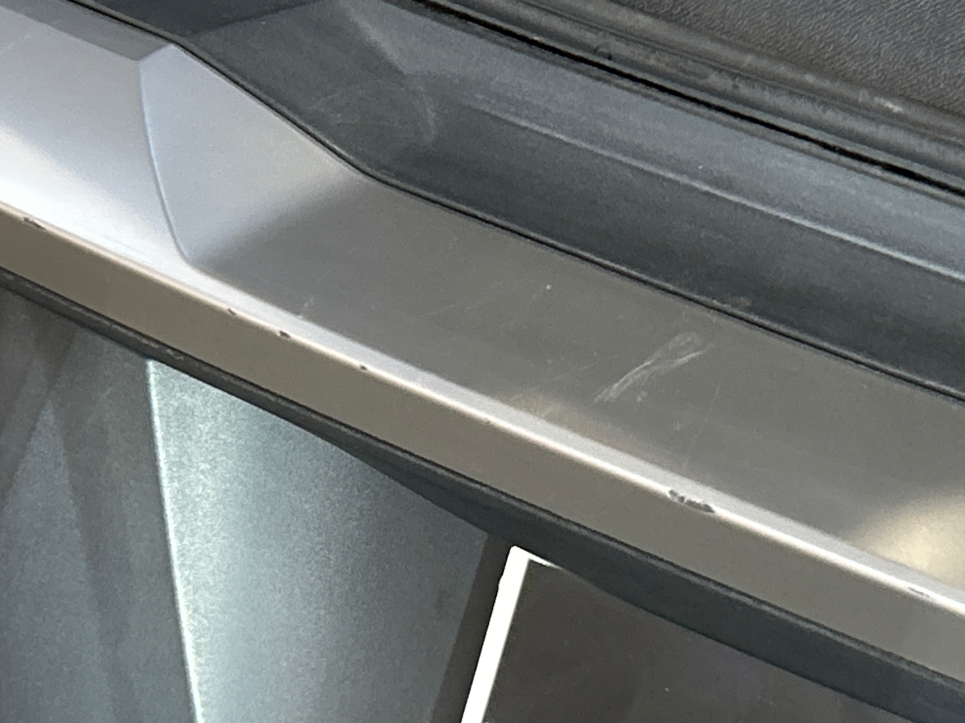 PEUGEOT 3008 Allure Hybrid 145 ch e-DCS6 — expertise
