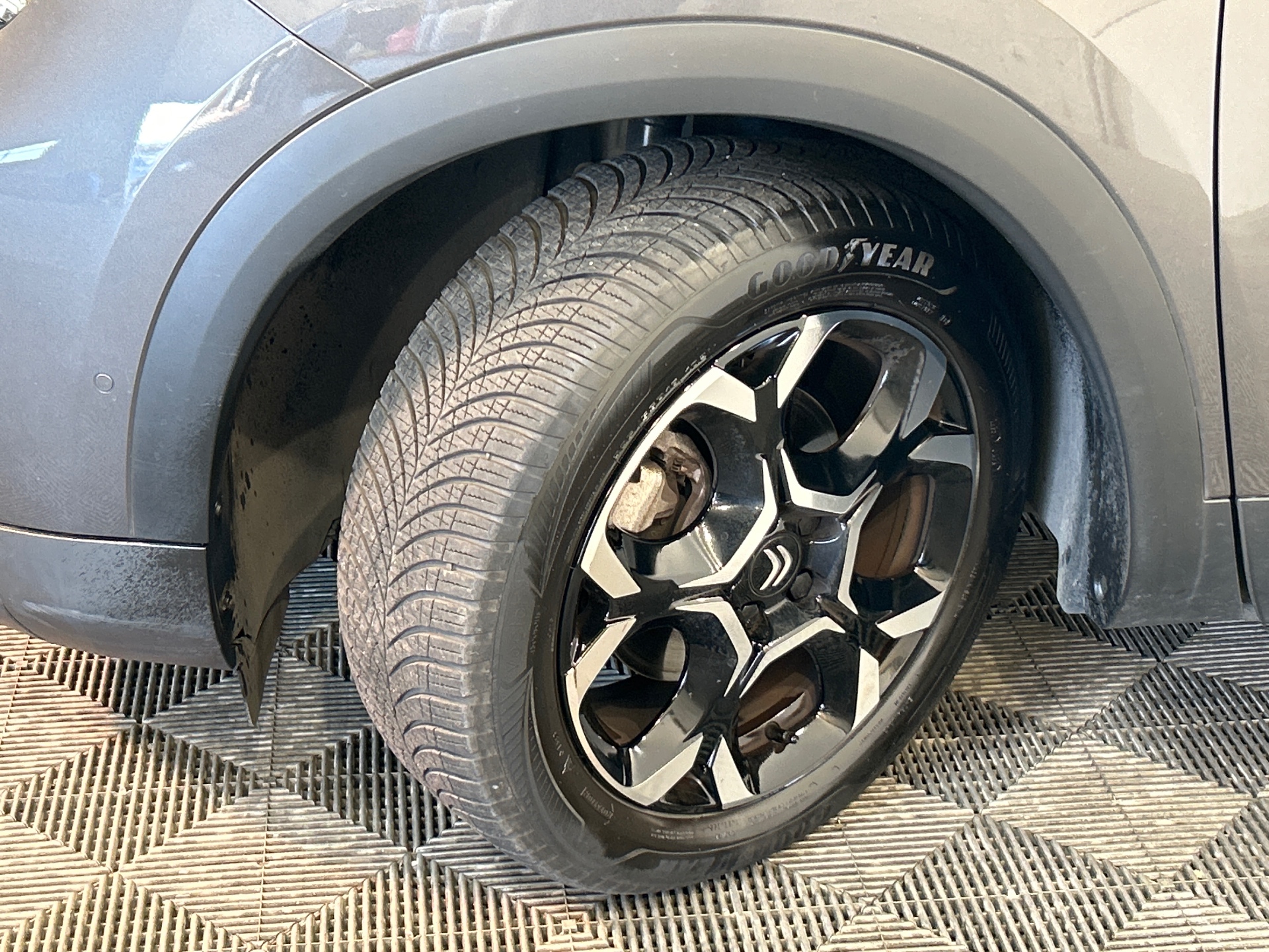 CITROEN C5 AIRCROSS BHDI 130 S&S EAT8 PLUS — expertise