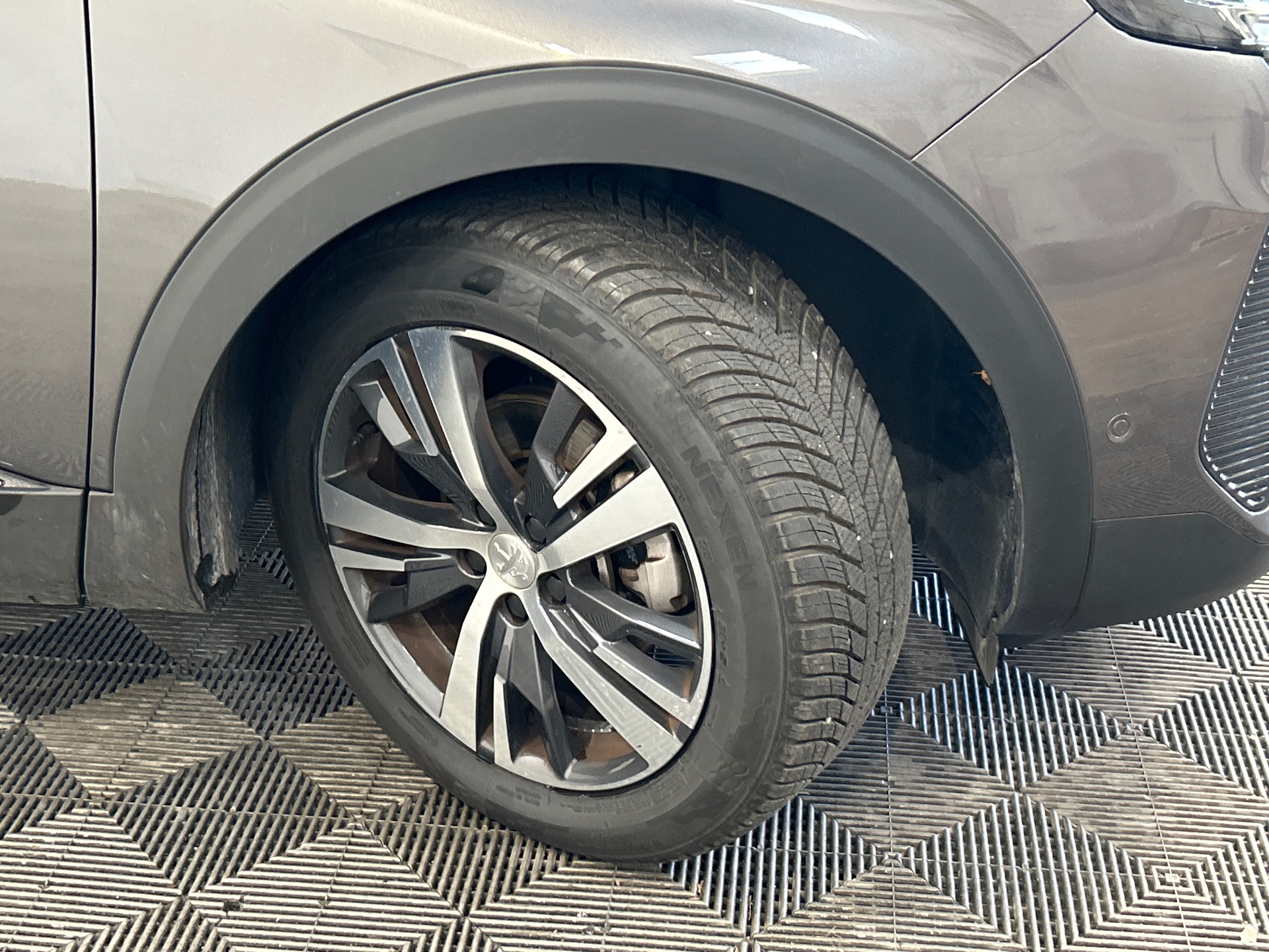 PEUGEOT 5008 ALLURE PK BHDI 130 S&S EAT8 — expertise