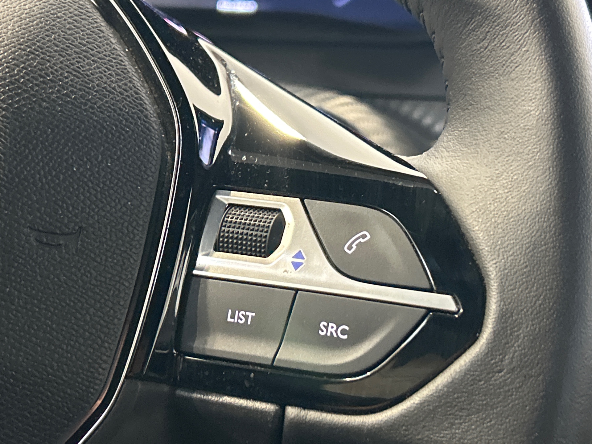 PEUGEOT 2008 ALLURE PURETECH 100 S&S BVM6