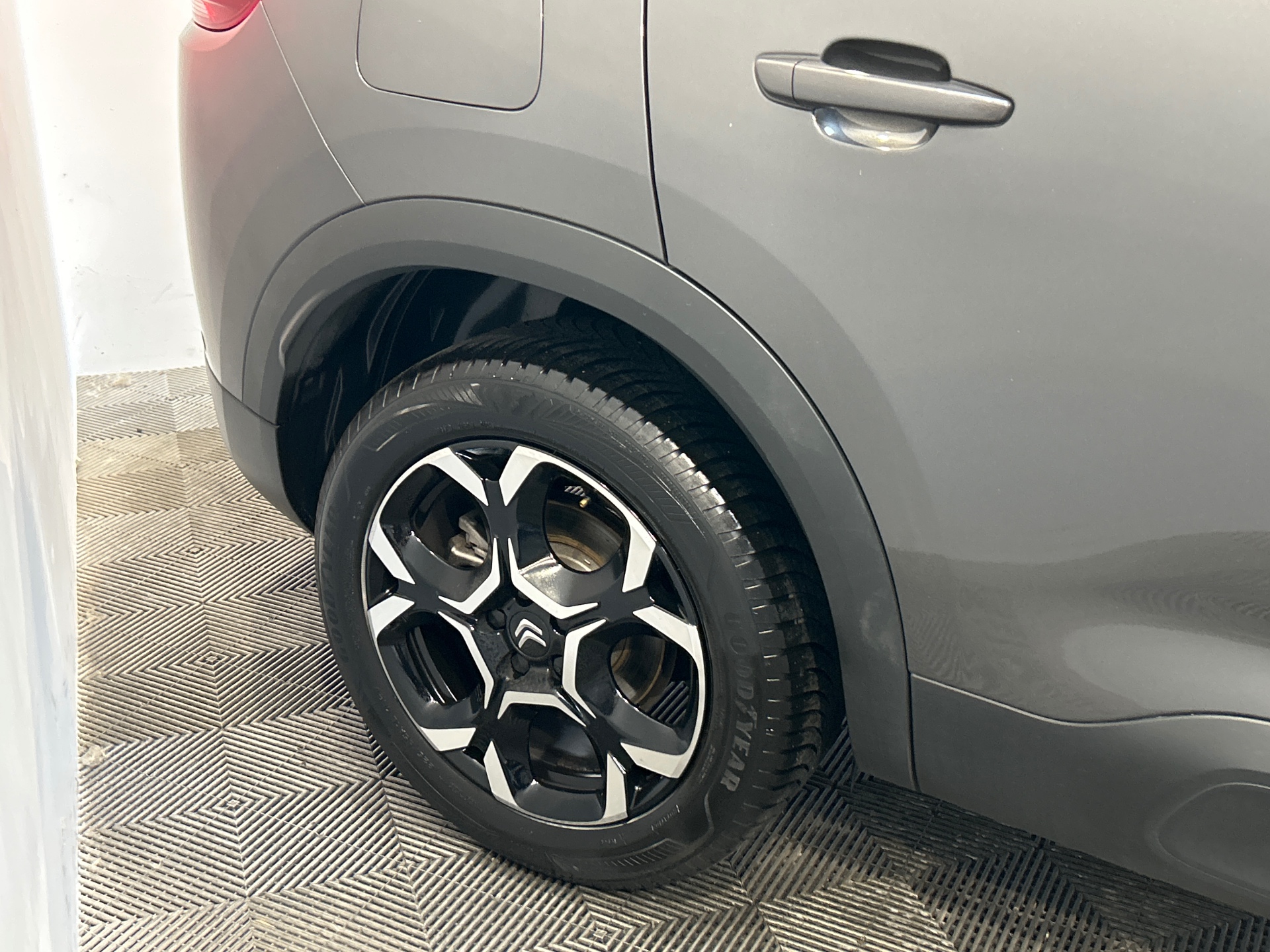 CITROEN C5 AIRCROSS BHDI 130 S&S EAT8 PLUS — expertise
