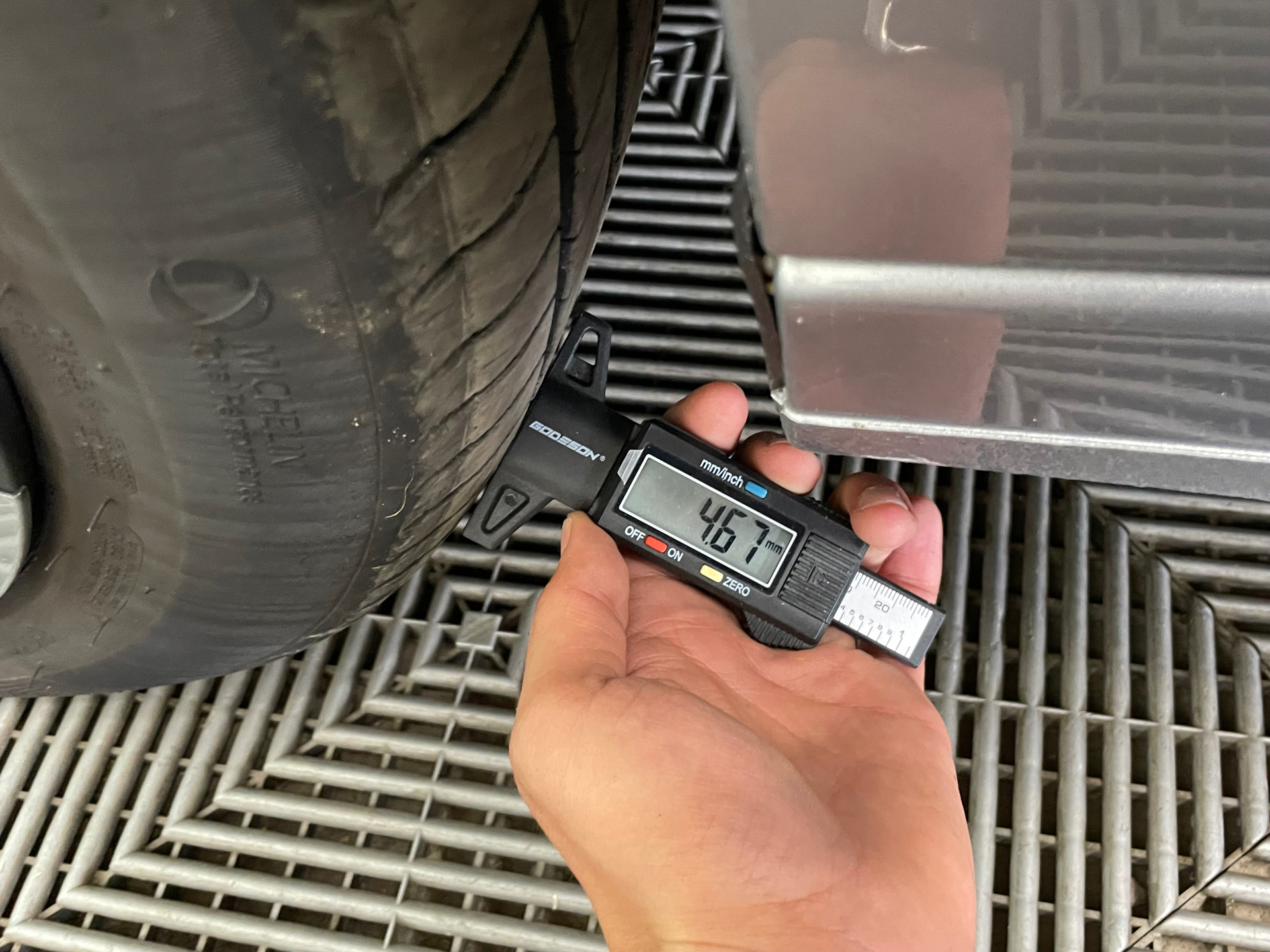PEUGEOT 208 100 S&S BVM6 Style — expertise