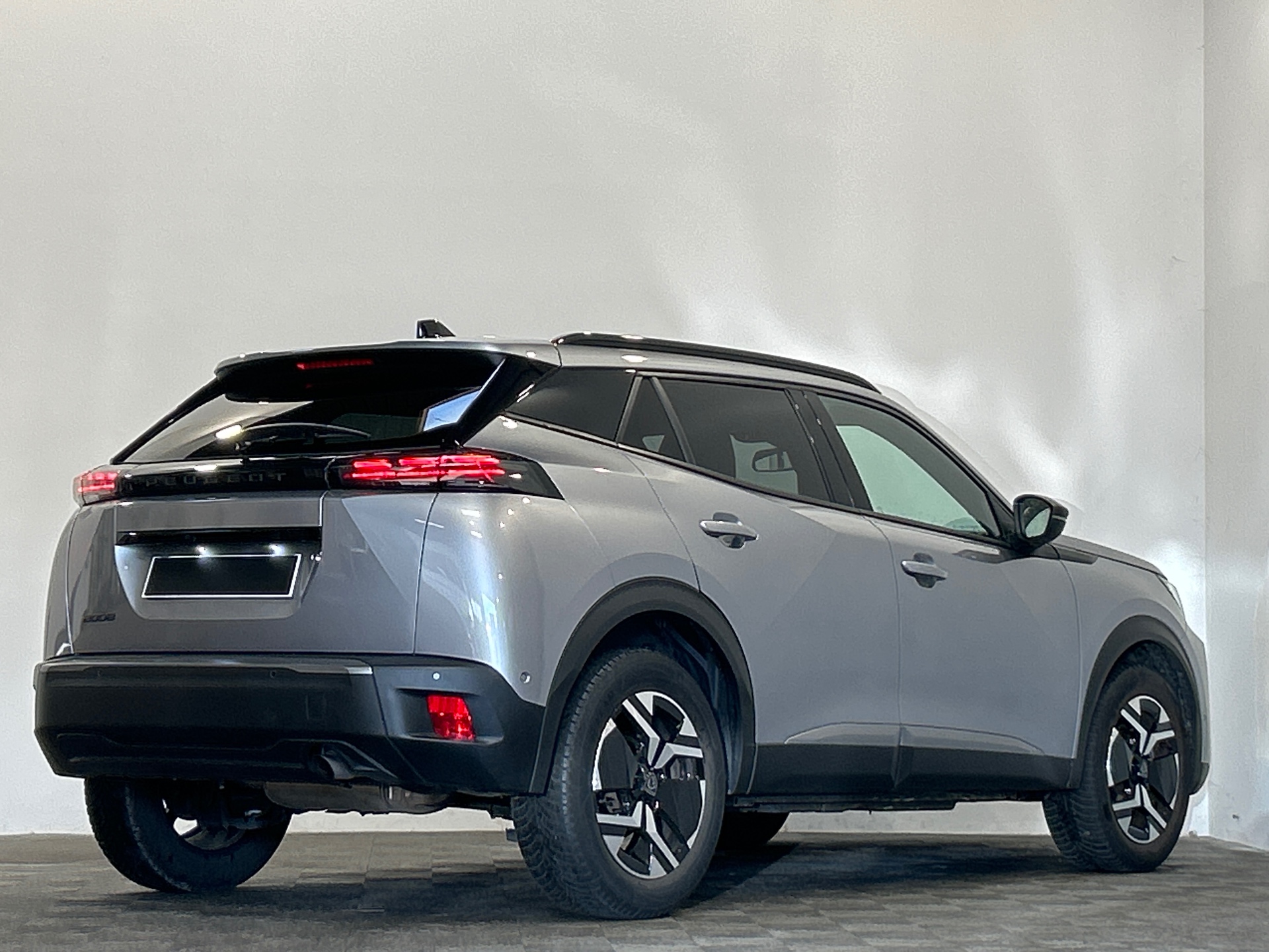 PEUGEOT 2008 ALLURE PURETECH 100 S&S BVM6