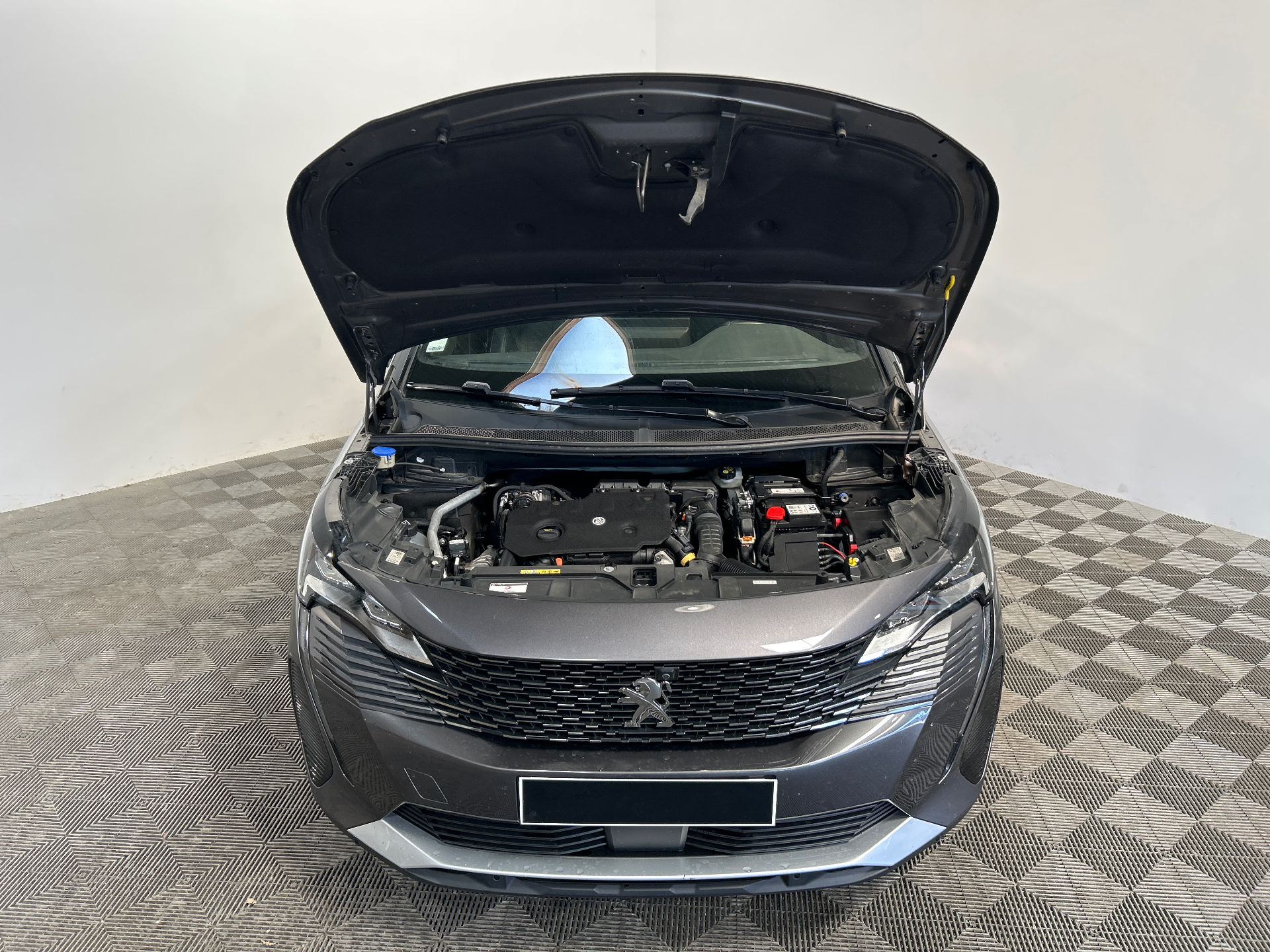 PEUGEOT 5008 ALLURE PK BHDI 130 S&S EAT8 — expertise