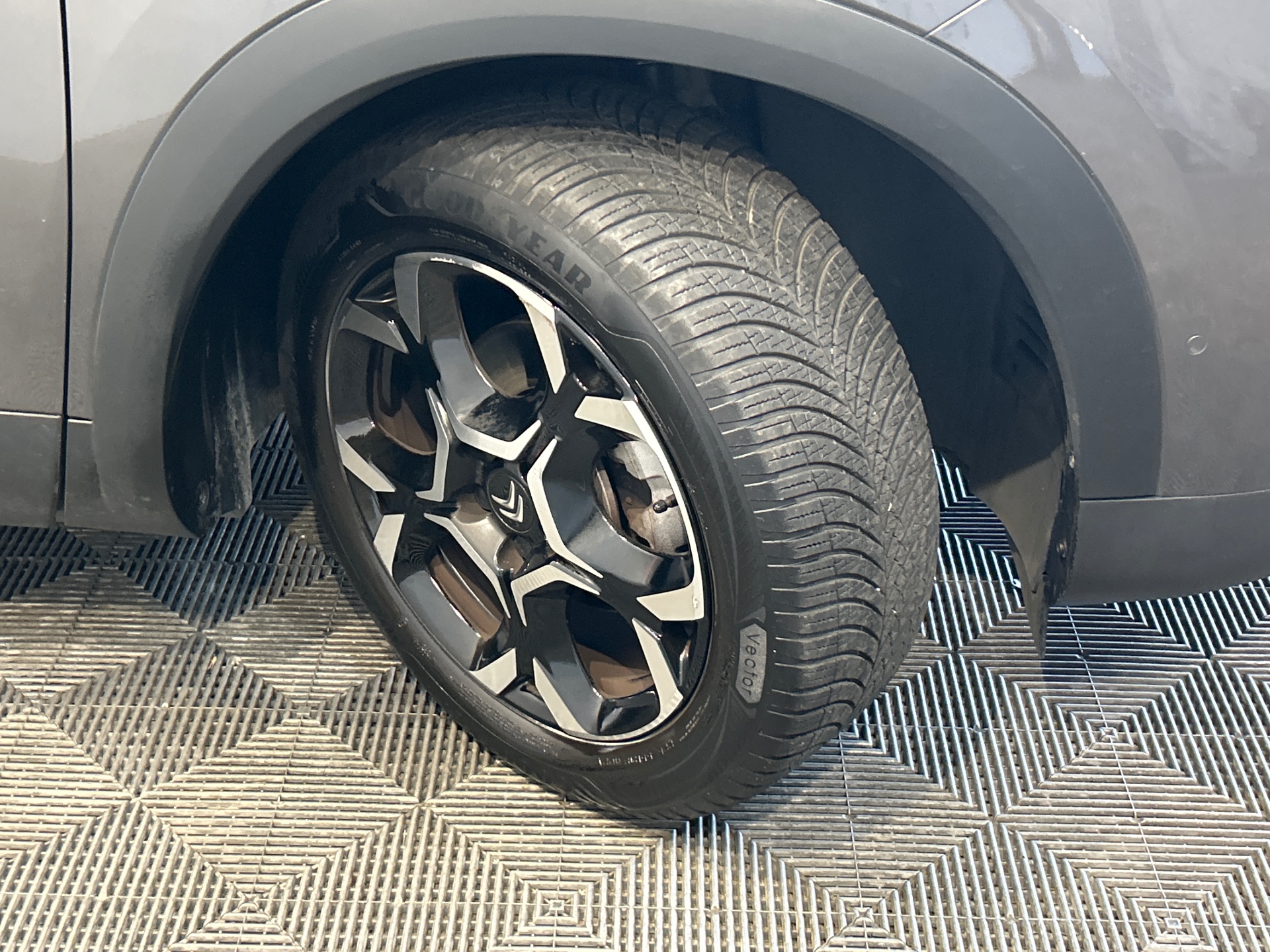 CITROEN C5 AIRCROSS BHDI 130 S&S EAT8 PLUS — expertise