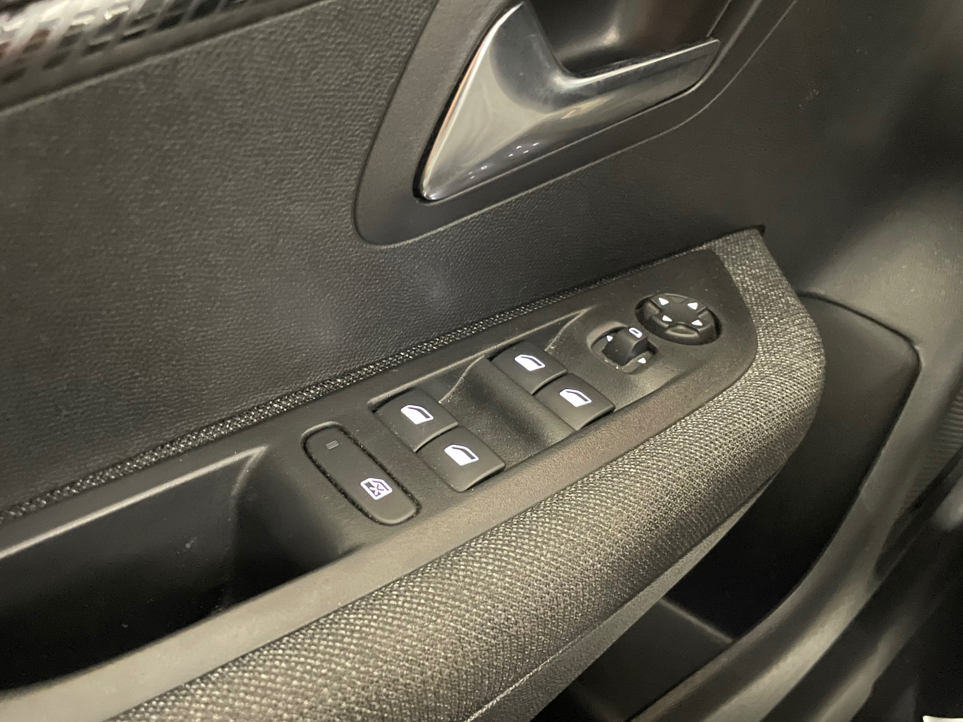 PEUGEOT 208 100 S&S BVM6 Style