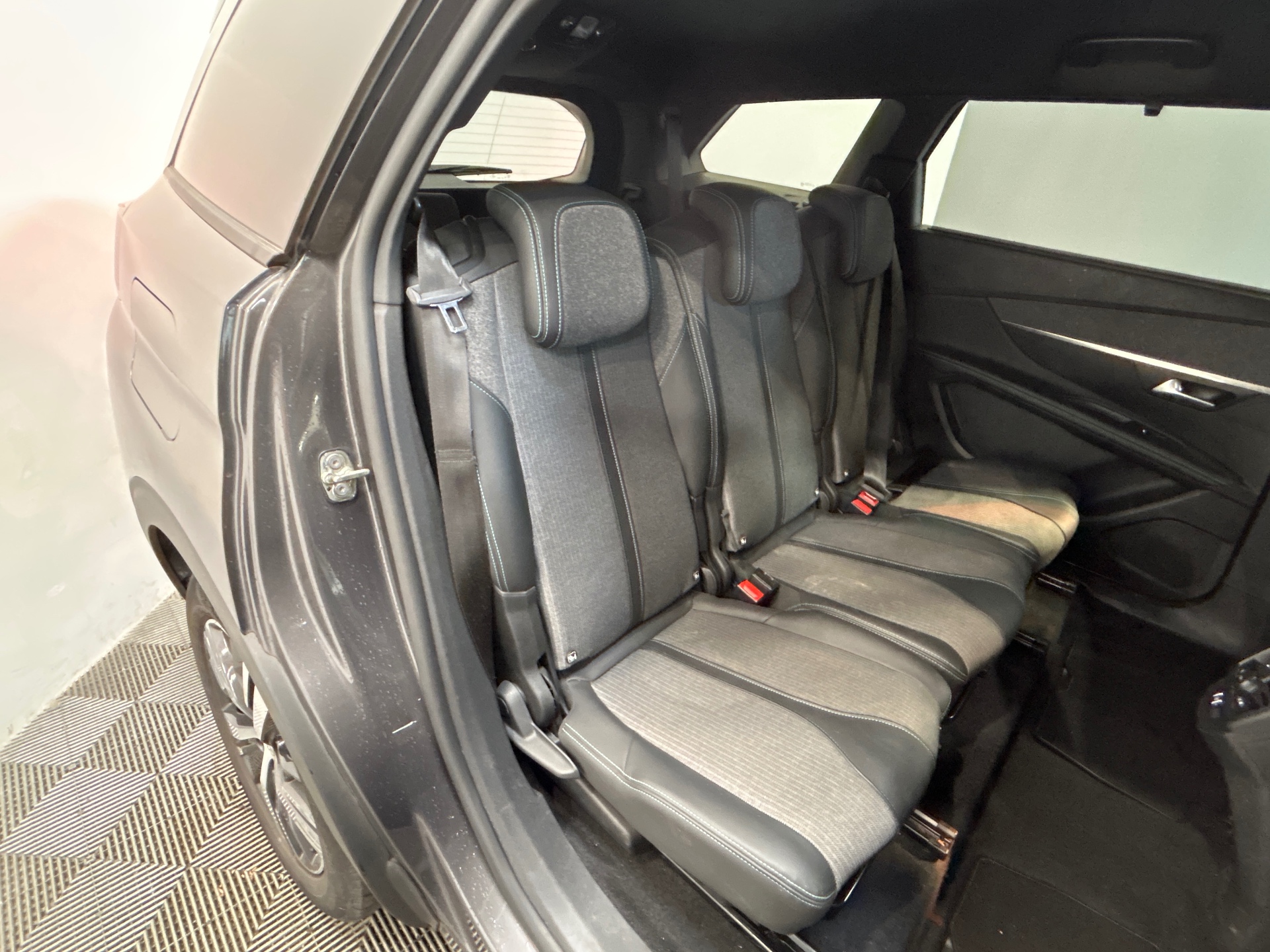 PEUGEOT 5008 ALLURE PK BHDI 130 S&S EAT8