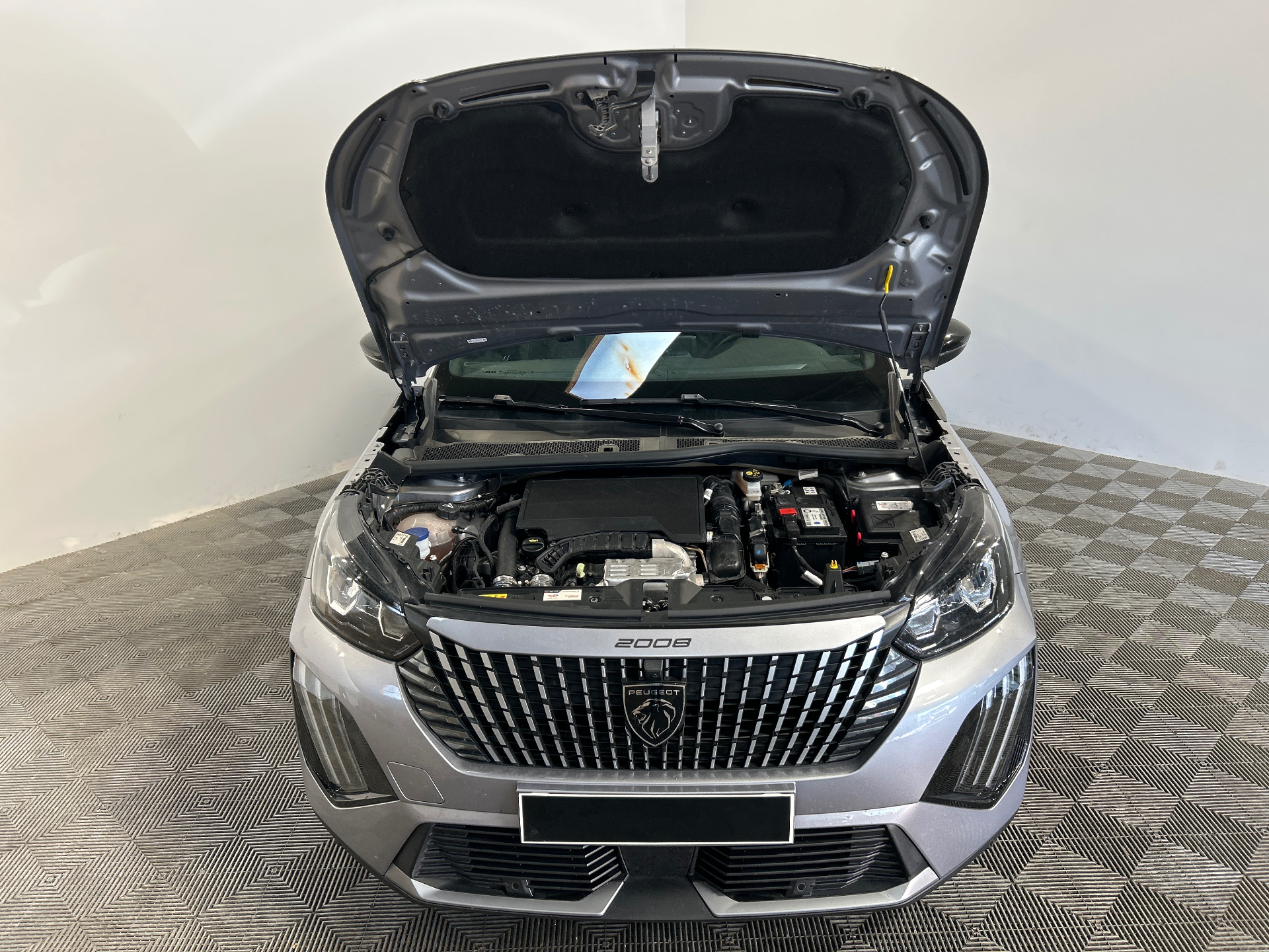 PEUGEOT 2008 ALLURE PURETECH 100 S&S BVM6 — expertise