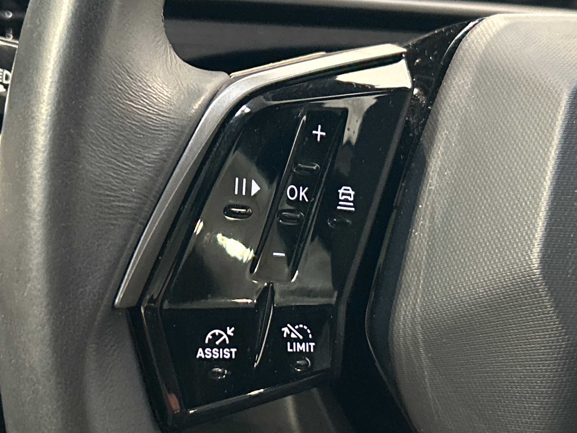 PEUGEOT 3008 Allure Hybrid 145 ch e-DCS6