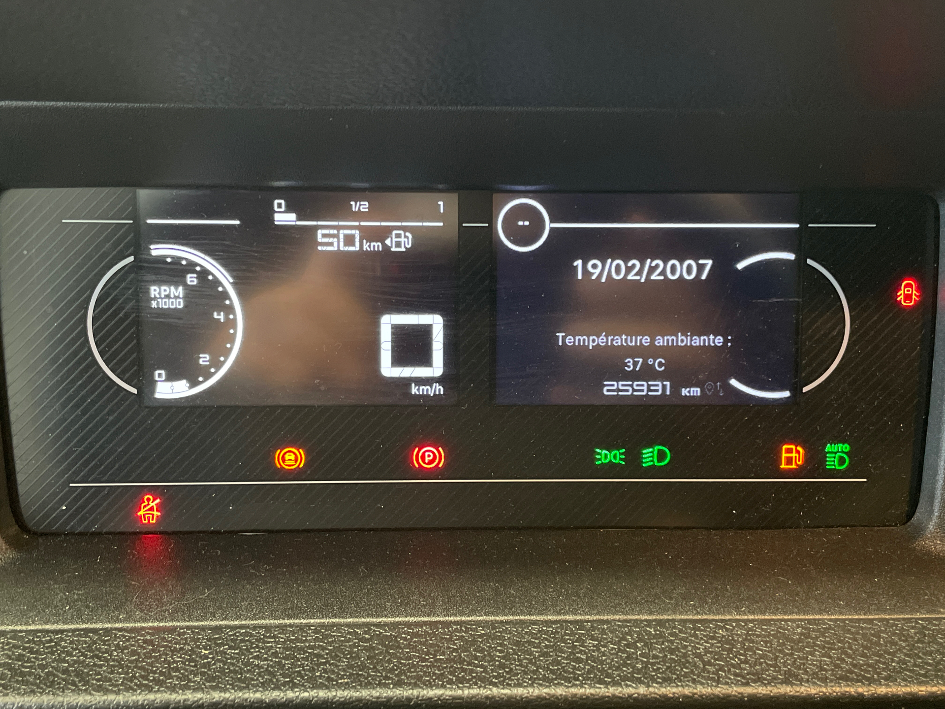 PEUGEOT EXPERT FOURGON Fourgon Taille M BlueHDi 120 S&S BVM6 — expertise