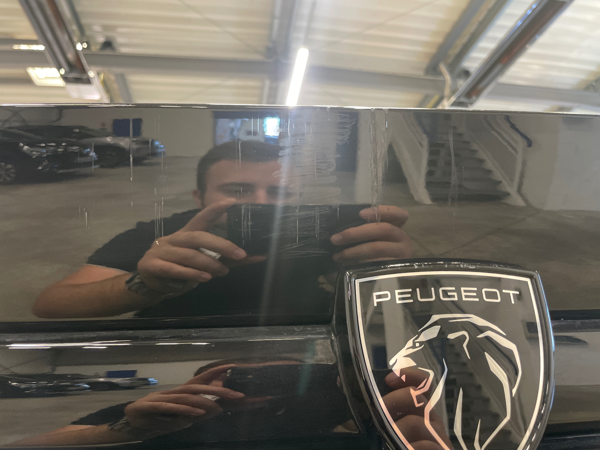 PEUGEOT 408 Allure Hybrid 145 ch e-DCS6 — expertise