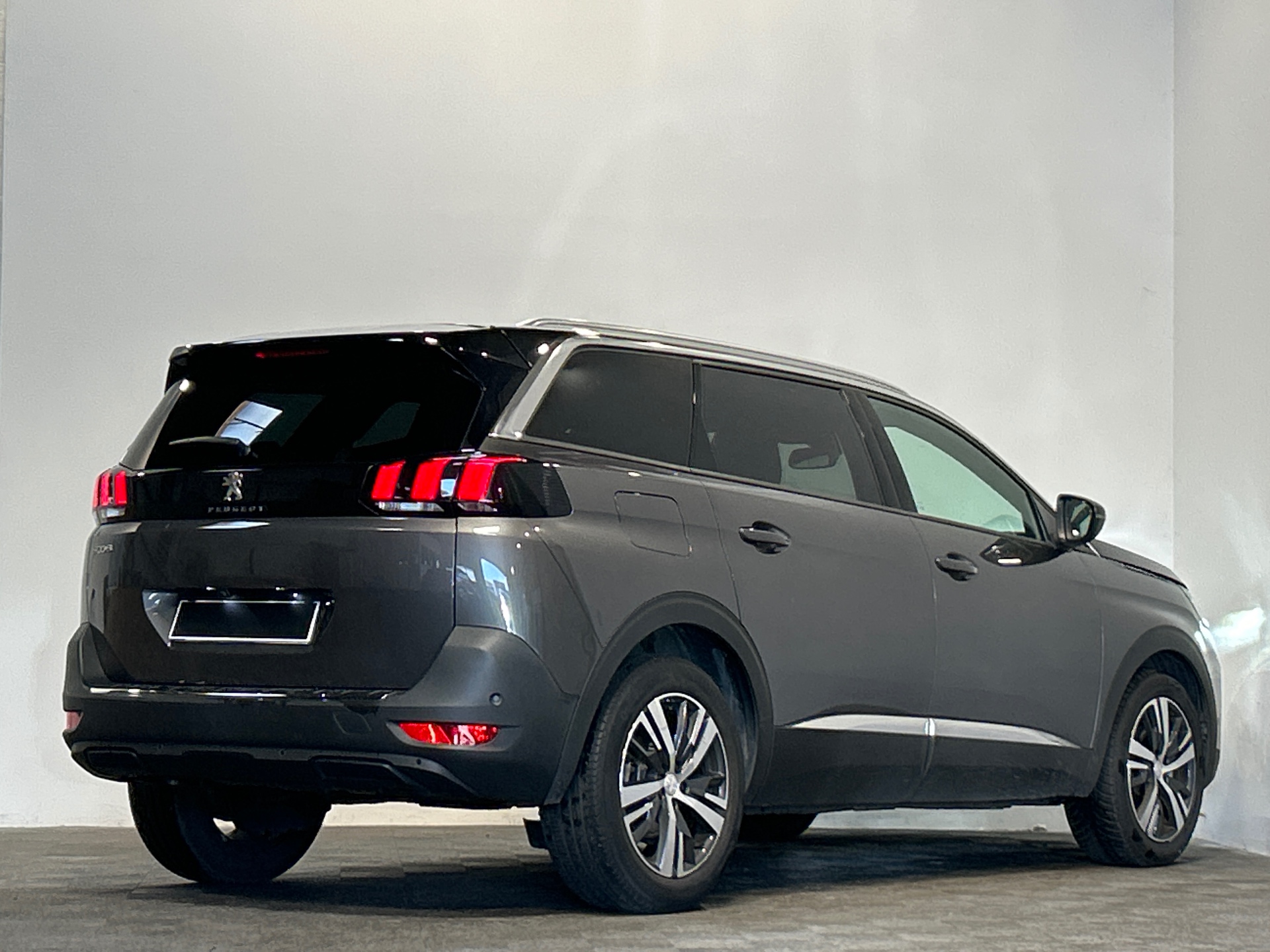 PEUGEOT 5008 ALLURE PK BHDI 130 S&S EAT8