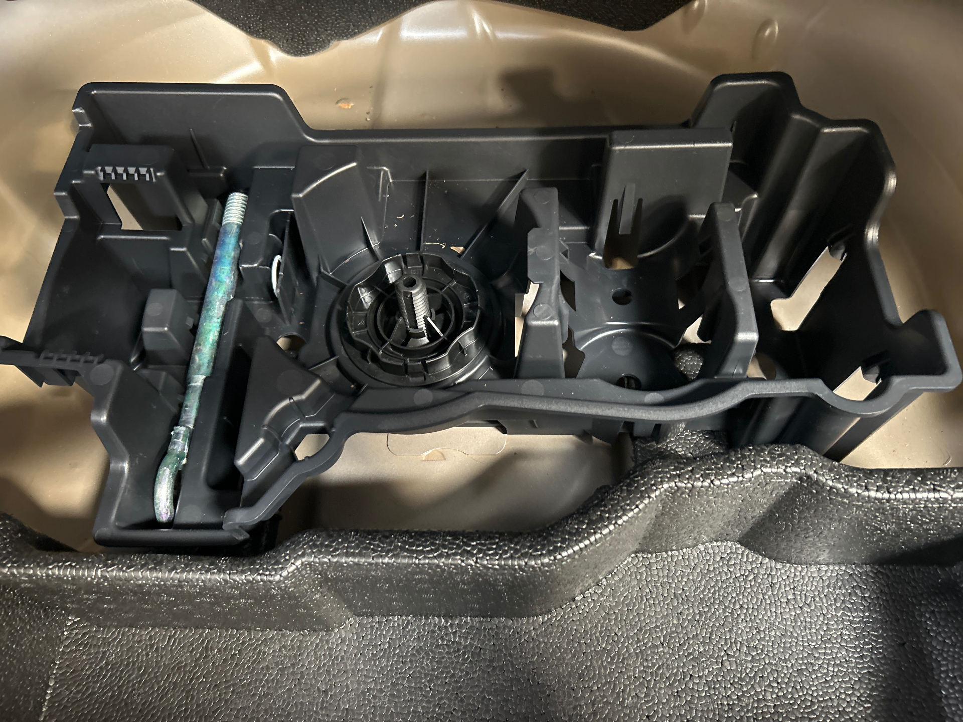PEUGEOT 2008 ALLURE PURETECH 100 S&S BVM6 — expertise