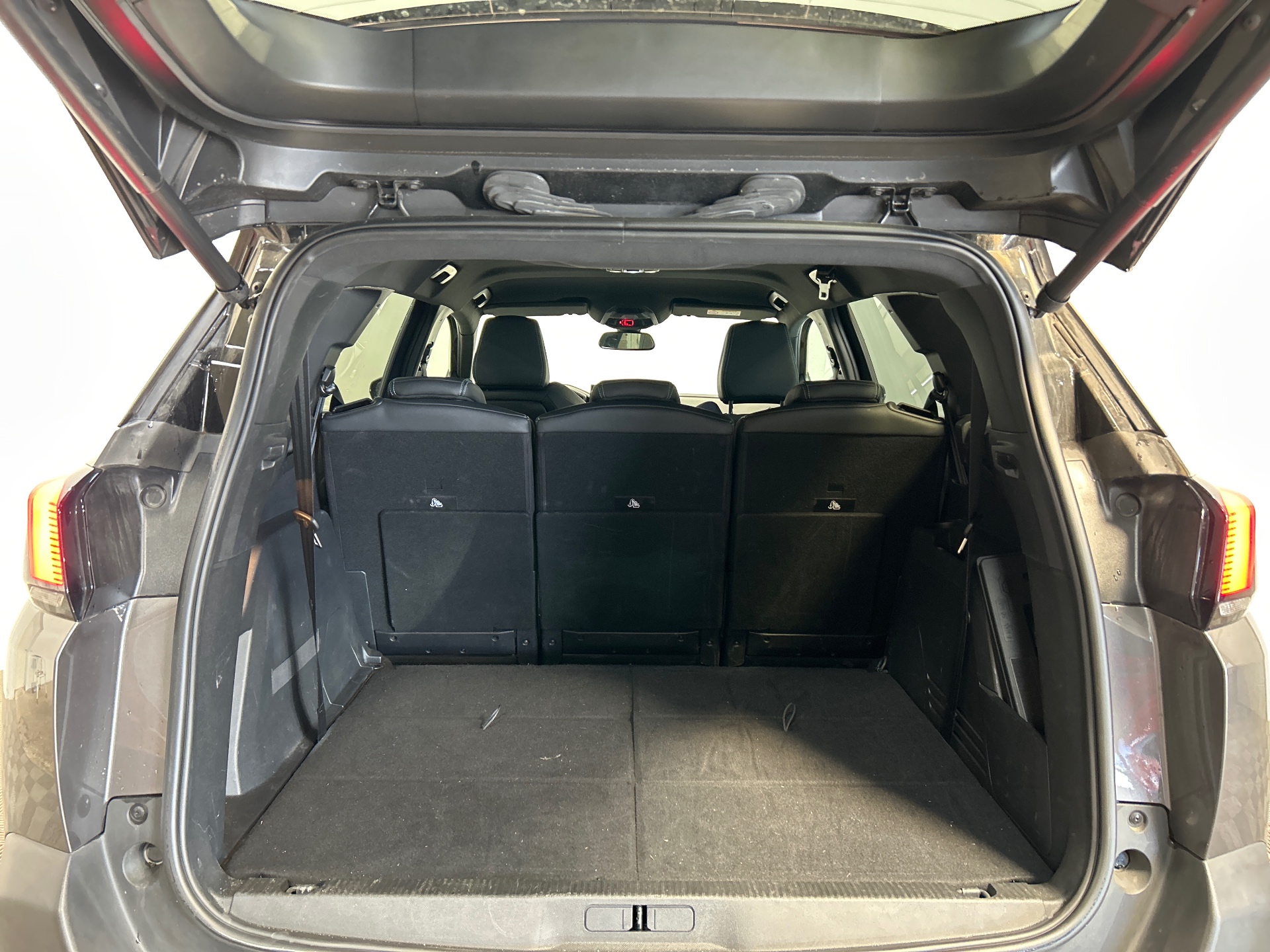PEUGEOT 5008 ALLURE PK BHDI 130 S&S EAT8