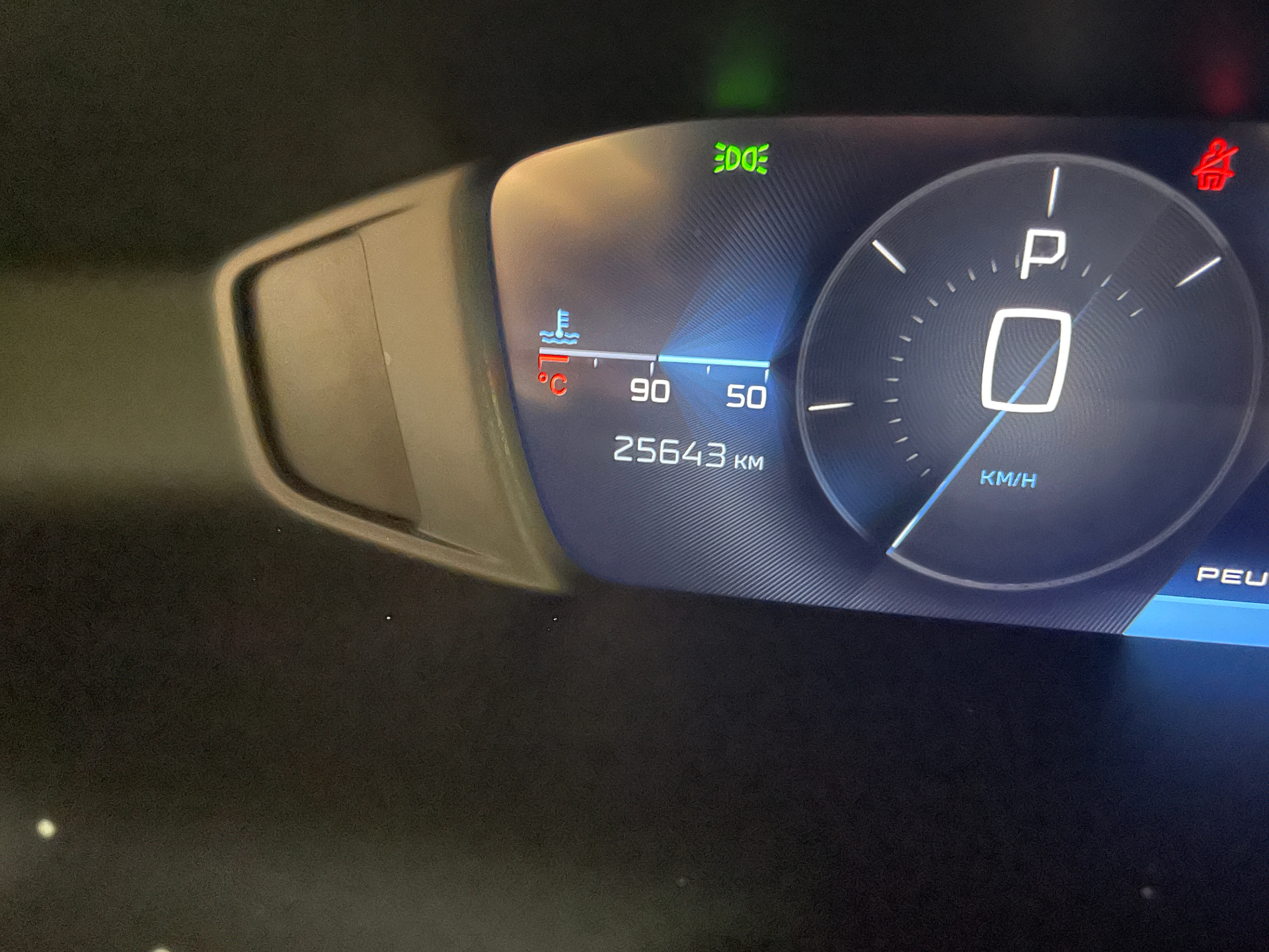 PEUGEOT 408 Hybrid 145 e-DCS6 Allure - 5P — expertise