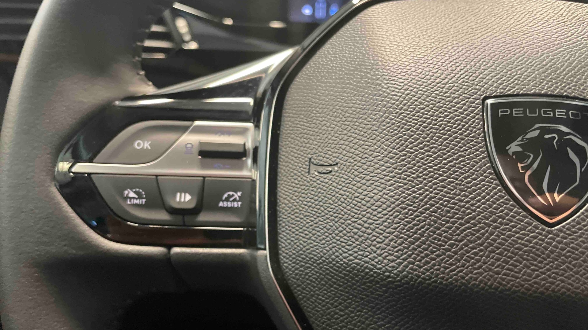 PEUGEOT 308 SW SW Allure Hybrid 145 ch e-DCS6